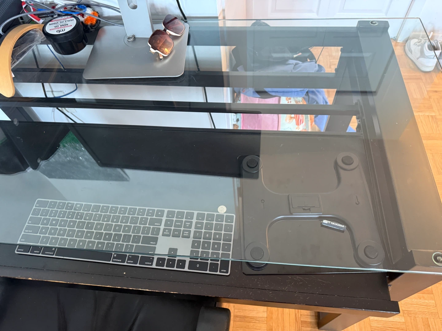 Black Leather Office Chair & Glass Top Desk - photo 3