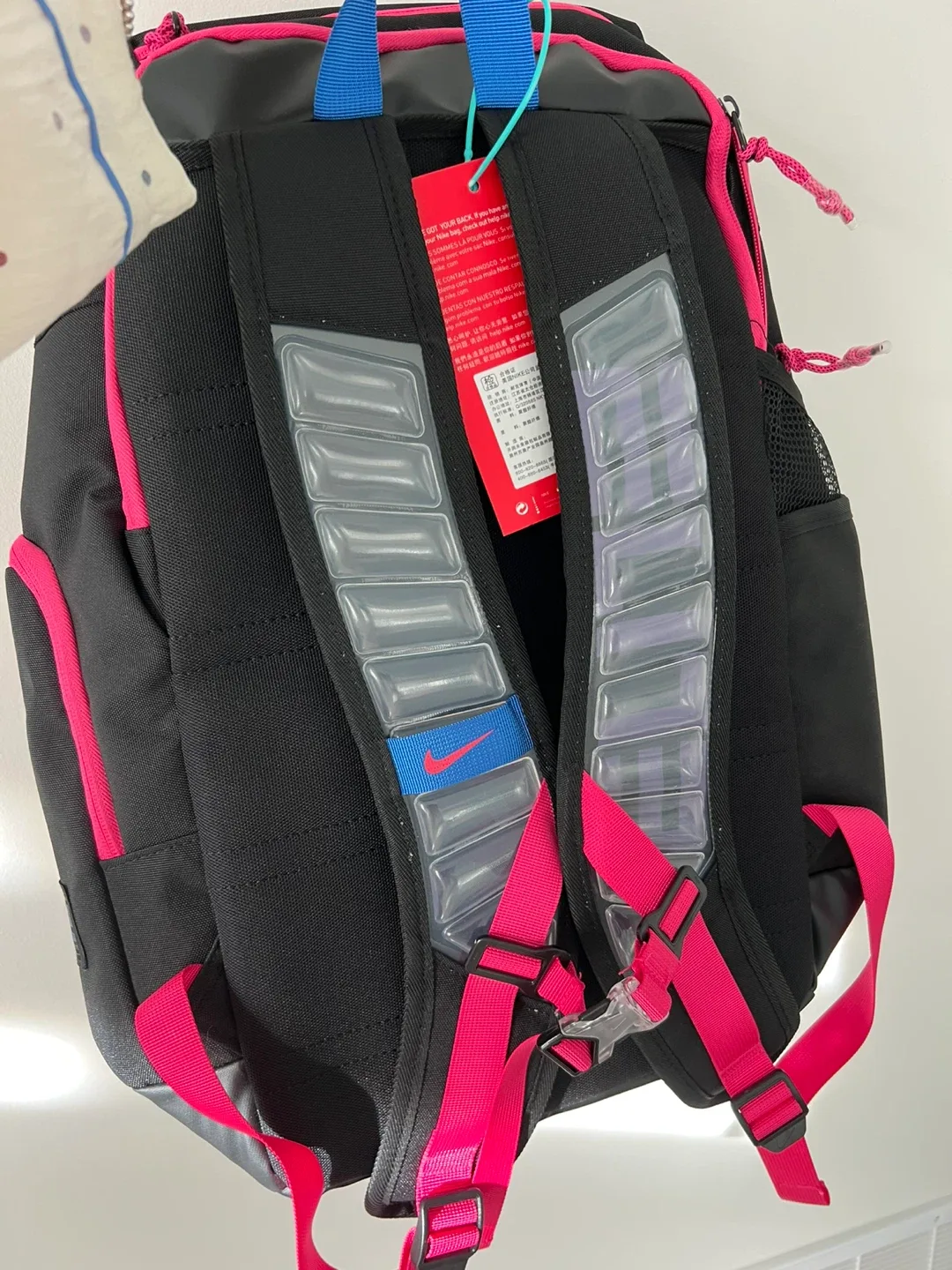 Nike Elite Backpack - Black & Pink image indicator(4)