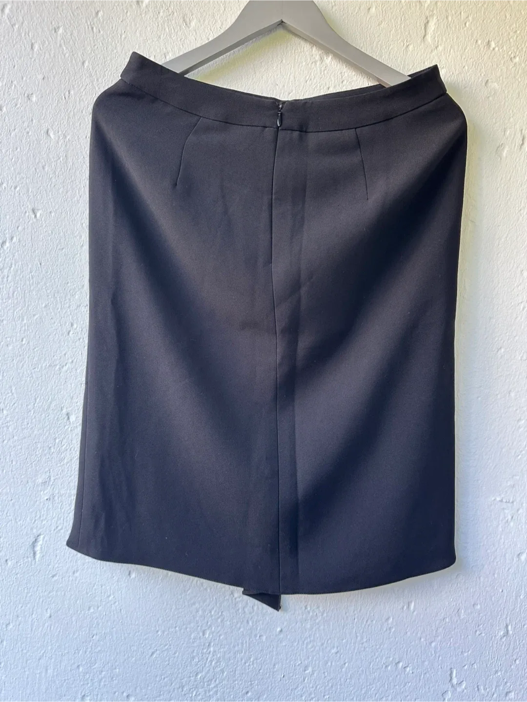 Giorgio Armani Black Skirt Size 42 image indicator(2)