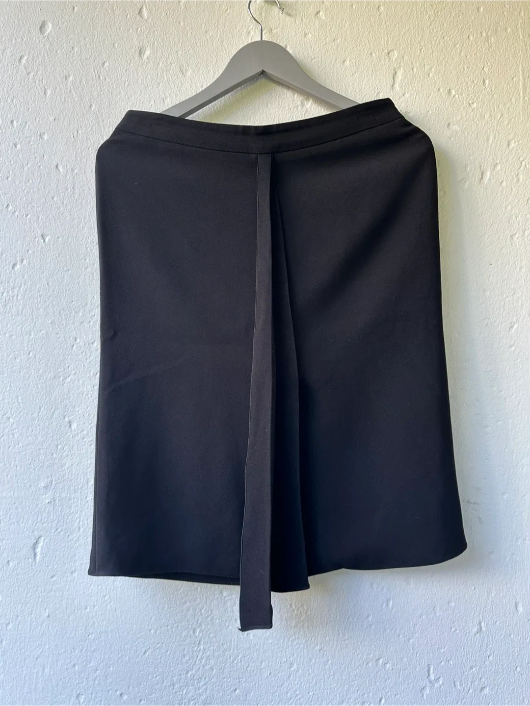 Giorgio Armani Black Skirt Size 42 thumbnail