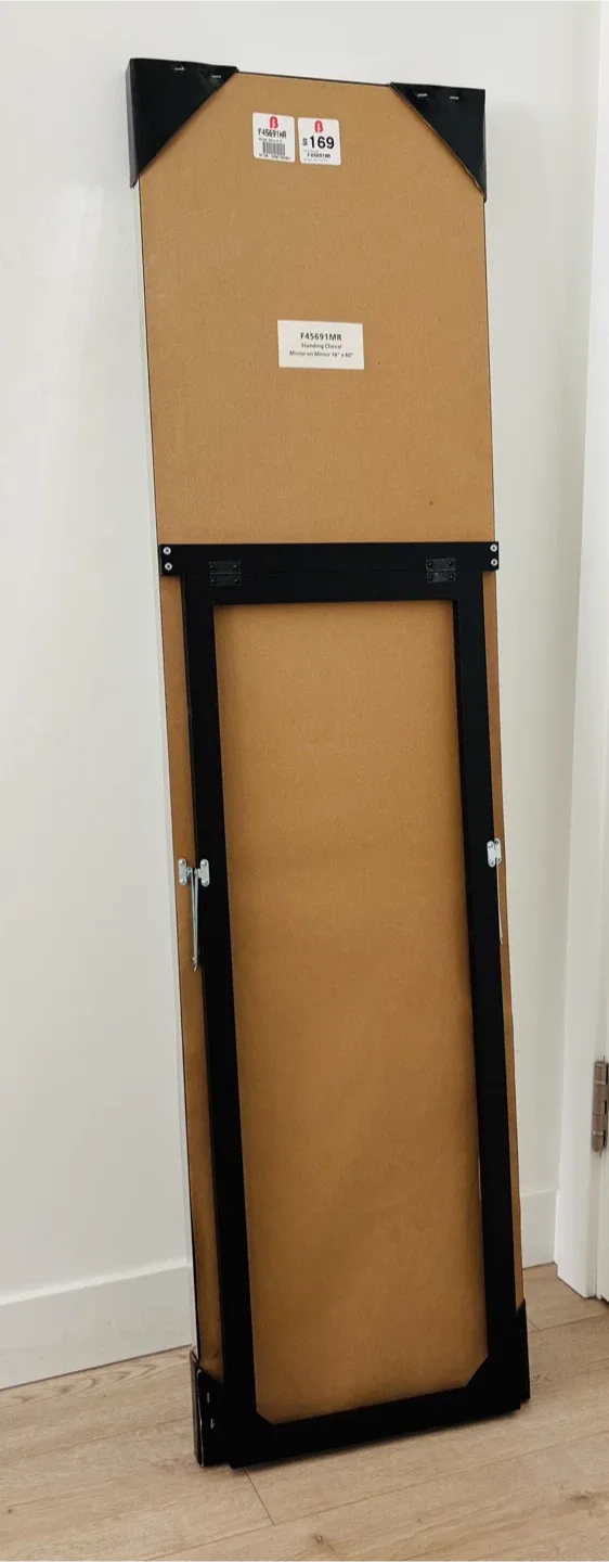 Brand New Full Length Mirror! image indicator(5)