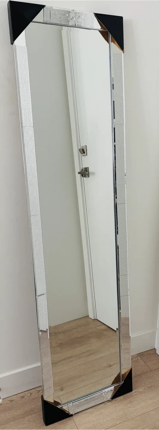 Brand New Full Length Mirror! image indicator(4)