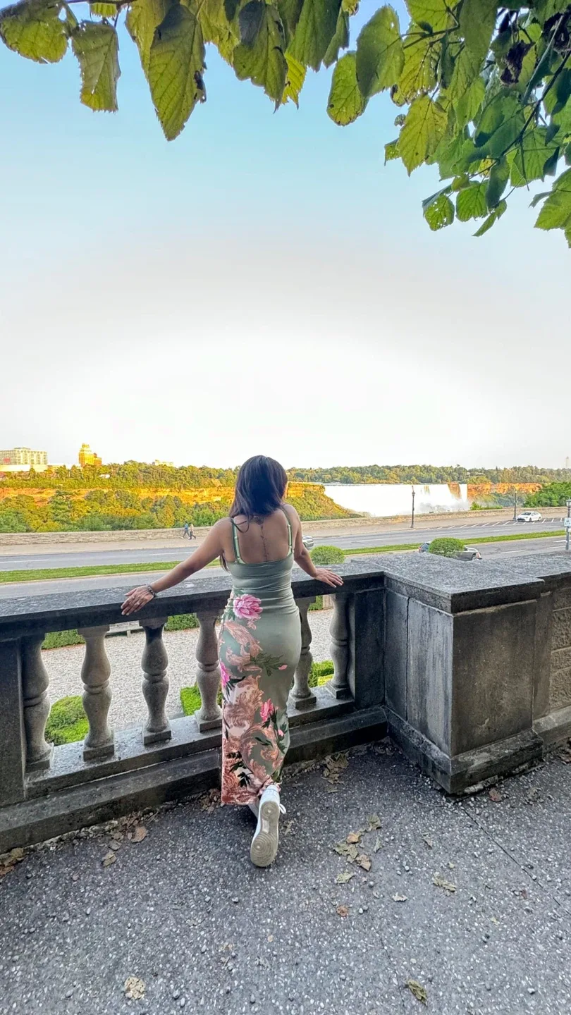 ✨ Women’s Dresses – Size S ✨ image indicator(2)