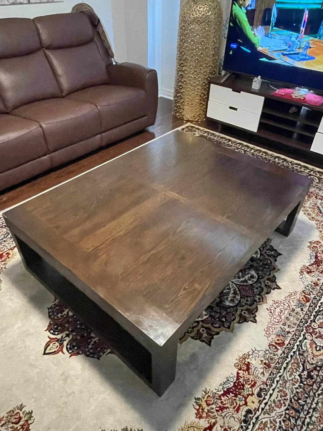 Dark Brown Wood Coffee Table & Grey Leather Sofa Set image indicator(4)