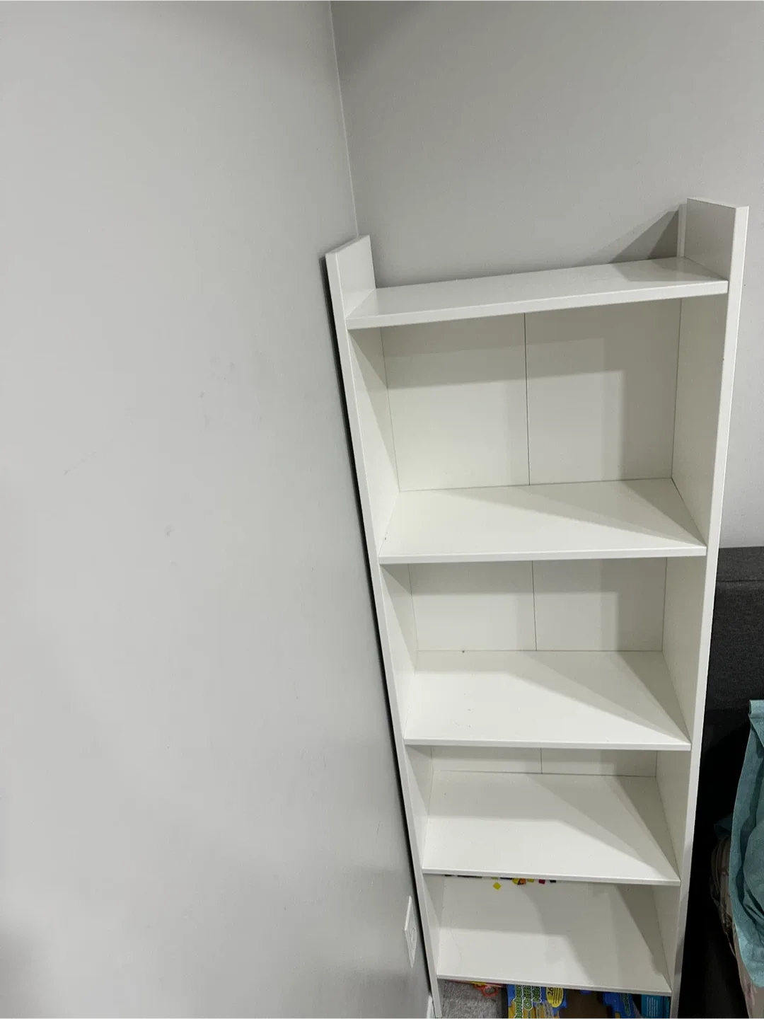 IKEA Billy White Bookcase image indicator(2)