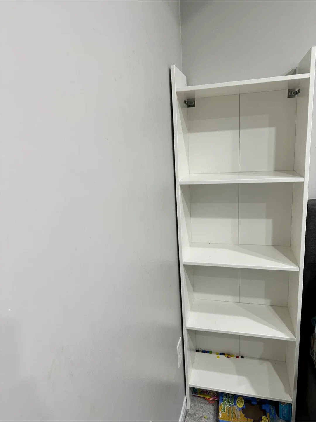 IKEA Billy White Bookcase image indicator(3)