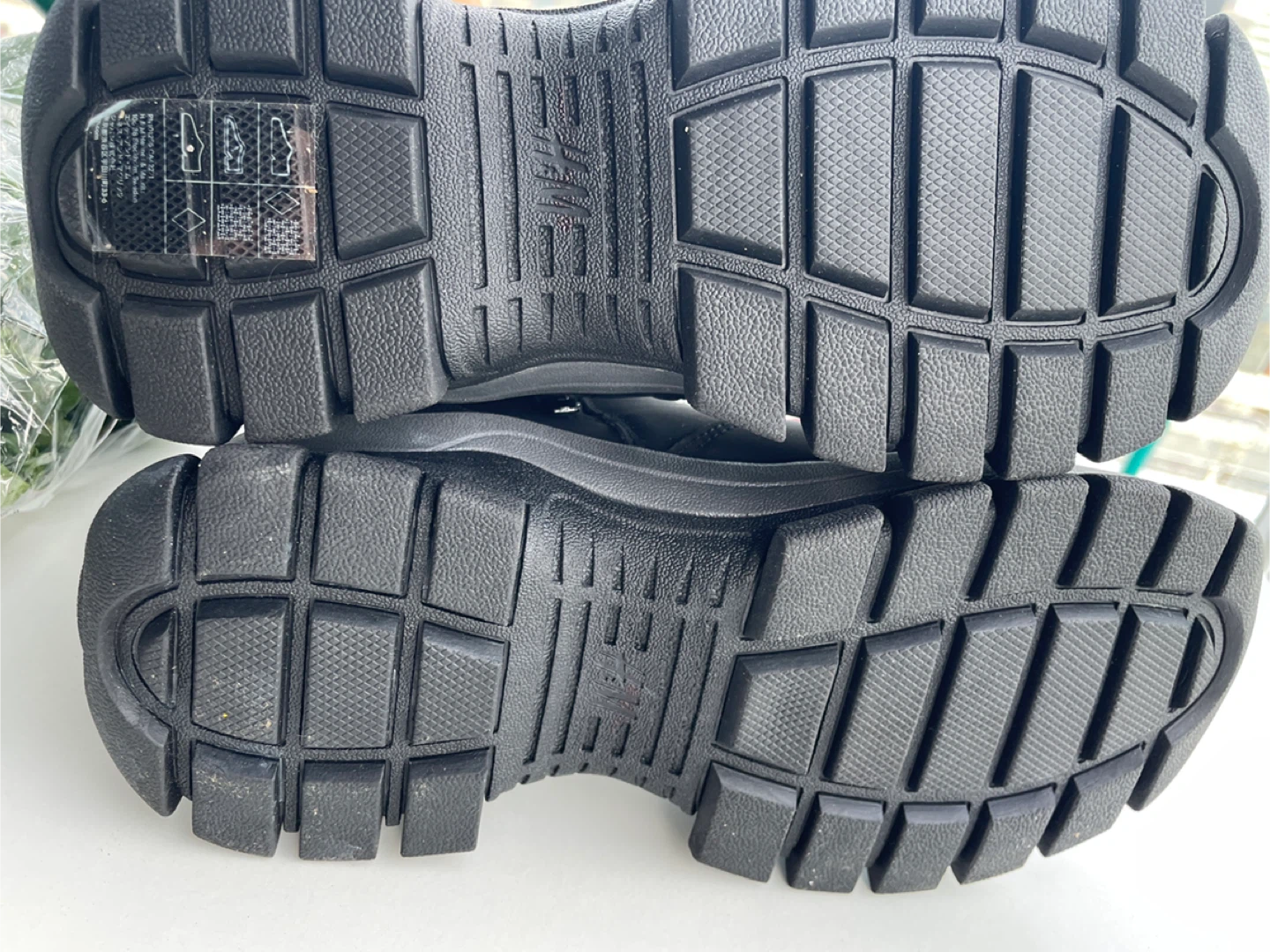 New H&M Black Winter Boots - Size 2.5 US - photo 2