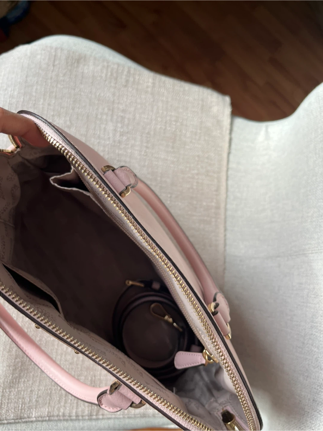 Michael Kors Dome Satchel - Light Pink - photo 3
