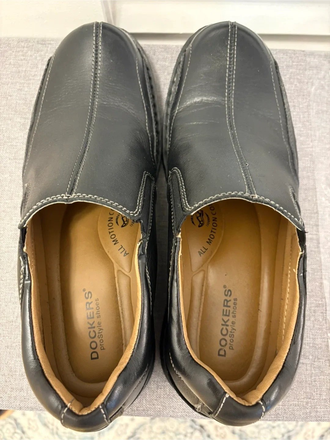 Dockers ProStyle Black Leather Slip-On Shoes image indicator(3)