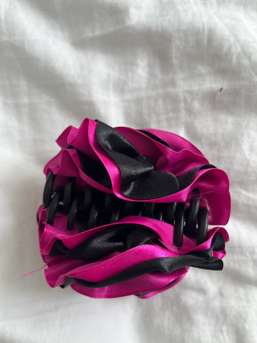 Pink & Black Floral Hair Claw Clip image indicator(5)