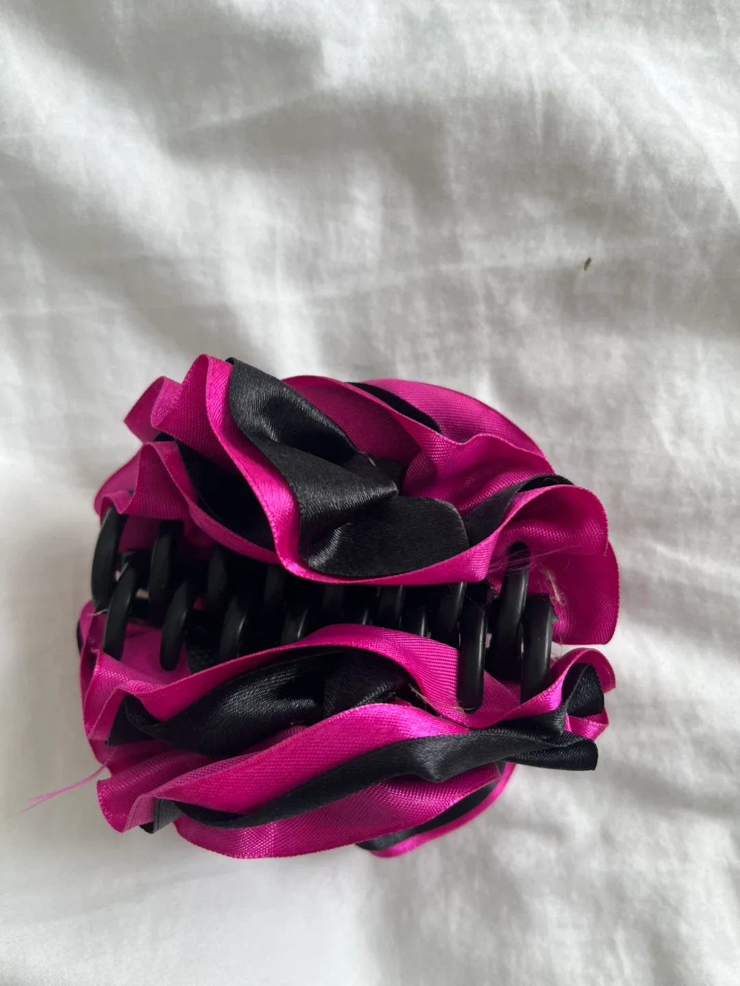 Pink & Black Floral Hair Claw Clip image indicator(4)