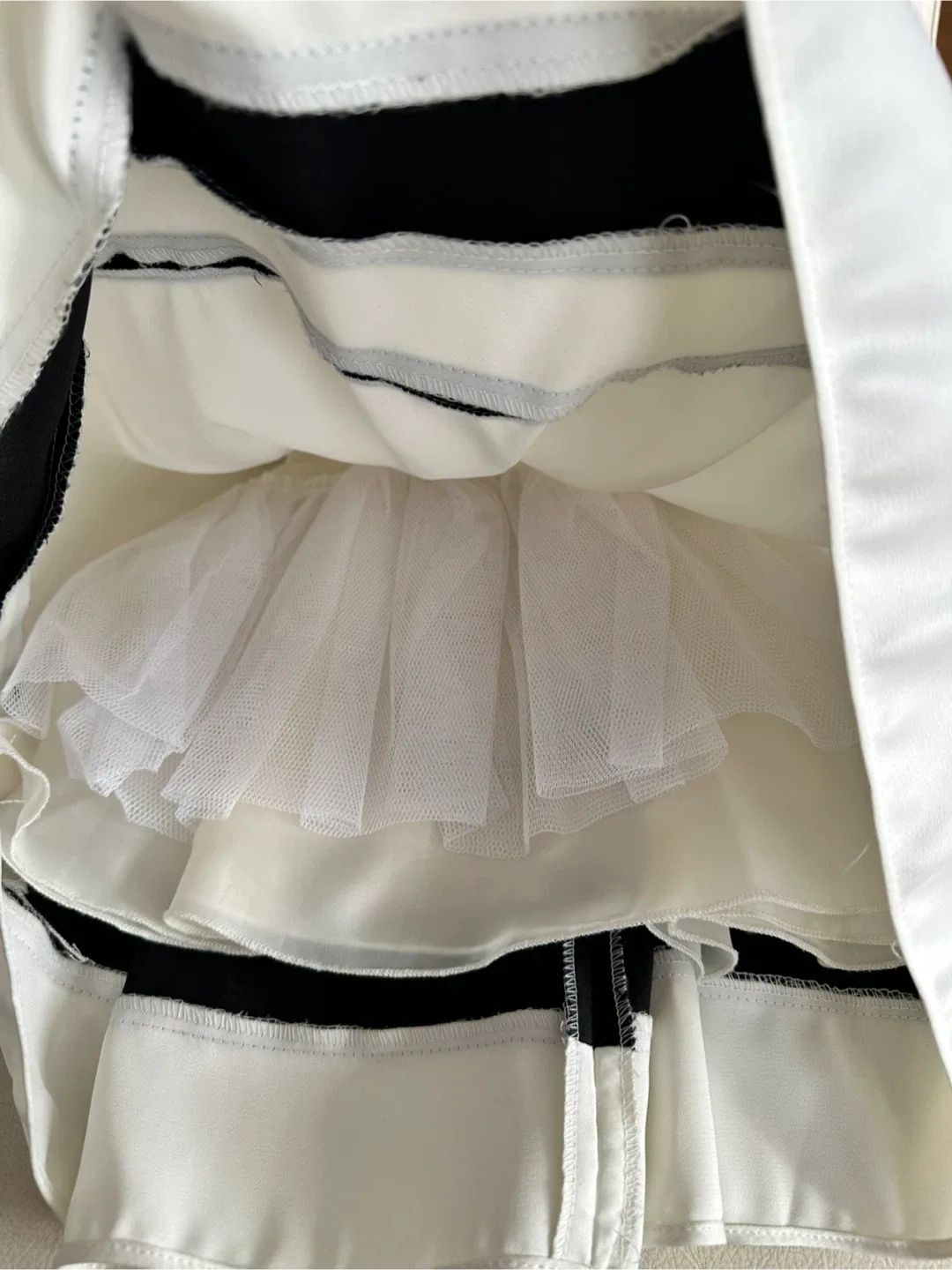 Girls' White & Black Dress image indicator(3)