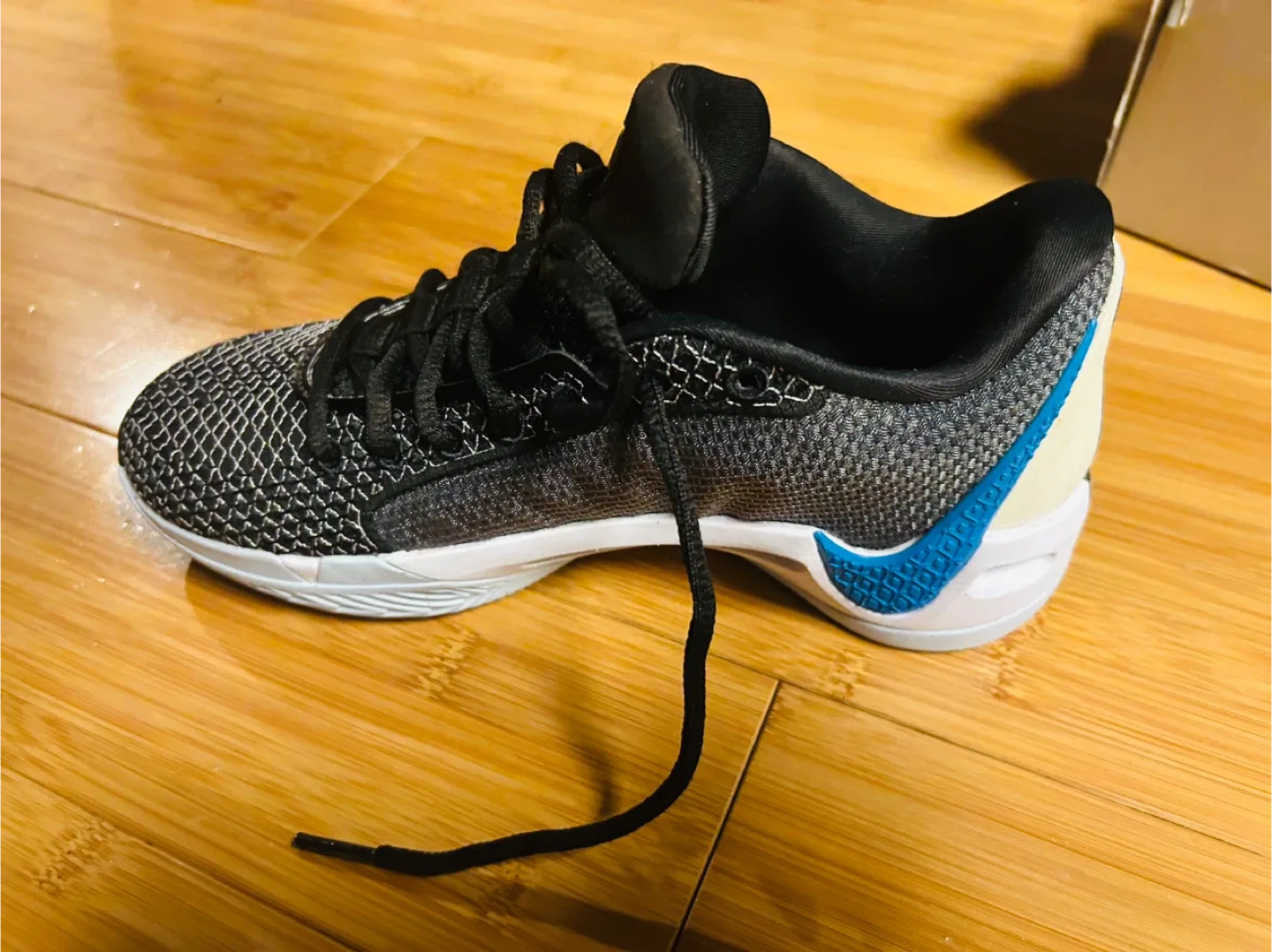 Nike Sabrina 1 Black/Photo Blue (Wmns US 6) image indicator(4)