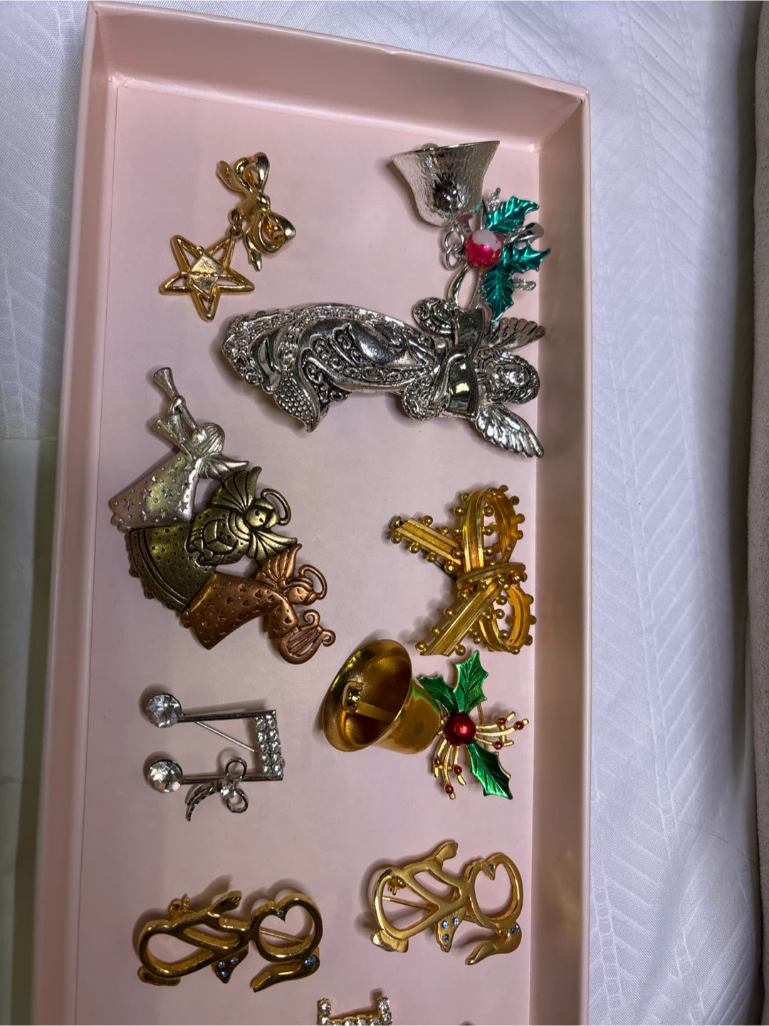 Vintage Brooches - $5 Each - photo 4