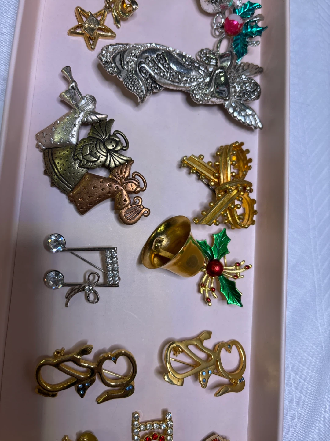 Vintage Brooches - $5 Each - photo 3