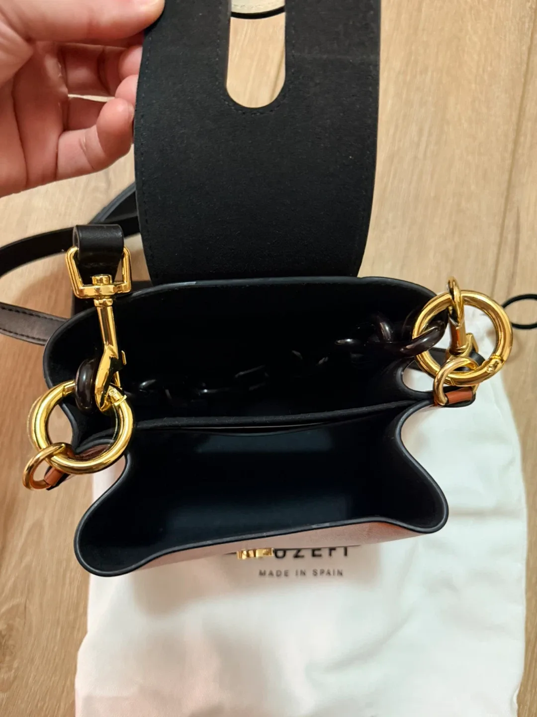 Yuzefi Handbag image indicator(2)