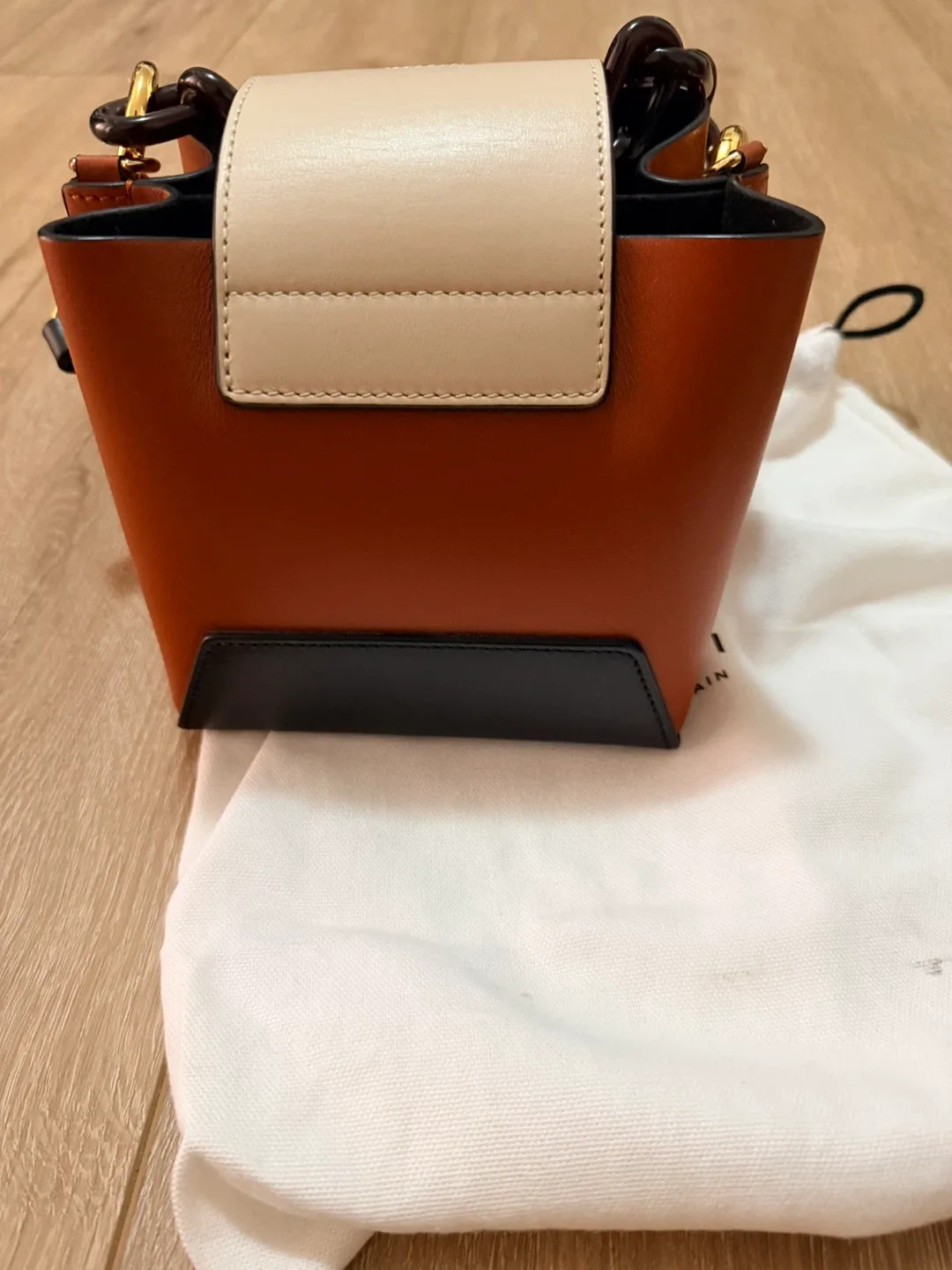 Yuzefi Handbag image indicator(6)