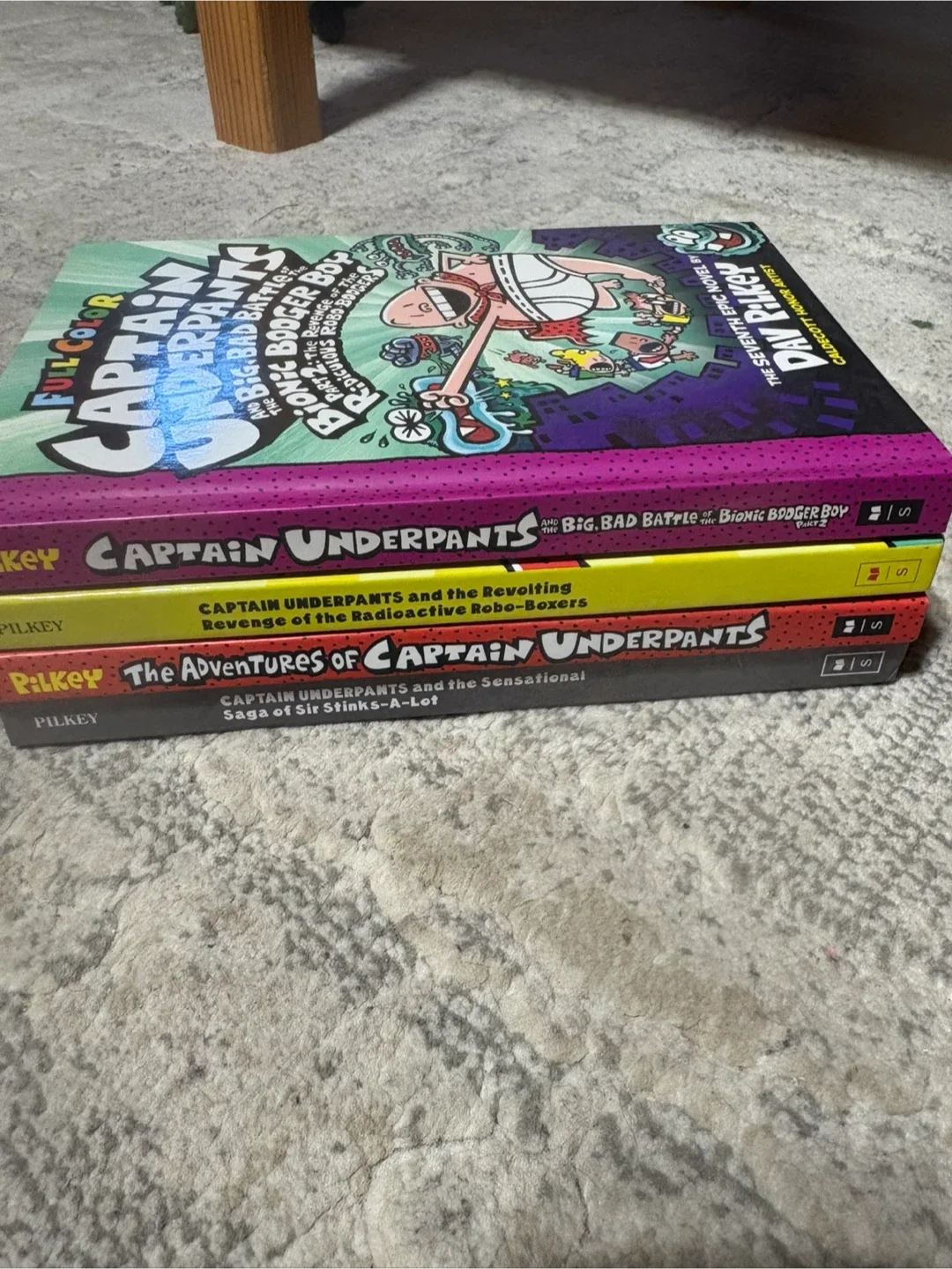 Captain Underpants Book Set by Dav Pilkey image indicator(2)