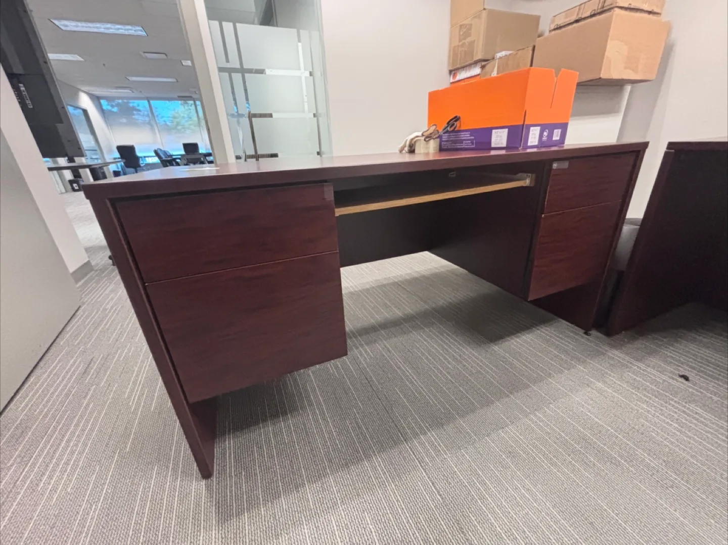 Office Desk - Dark Wood image indicator(3)