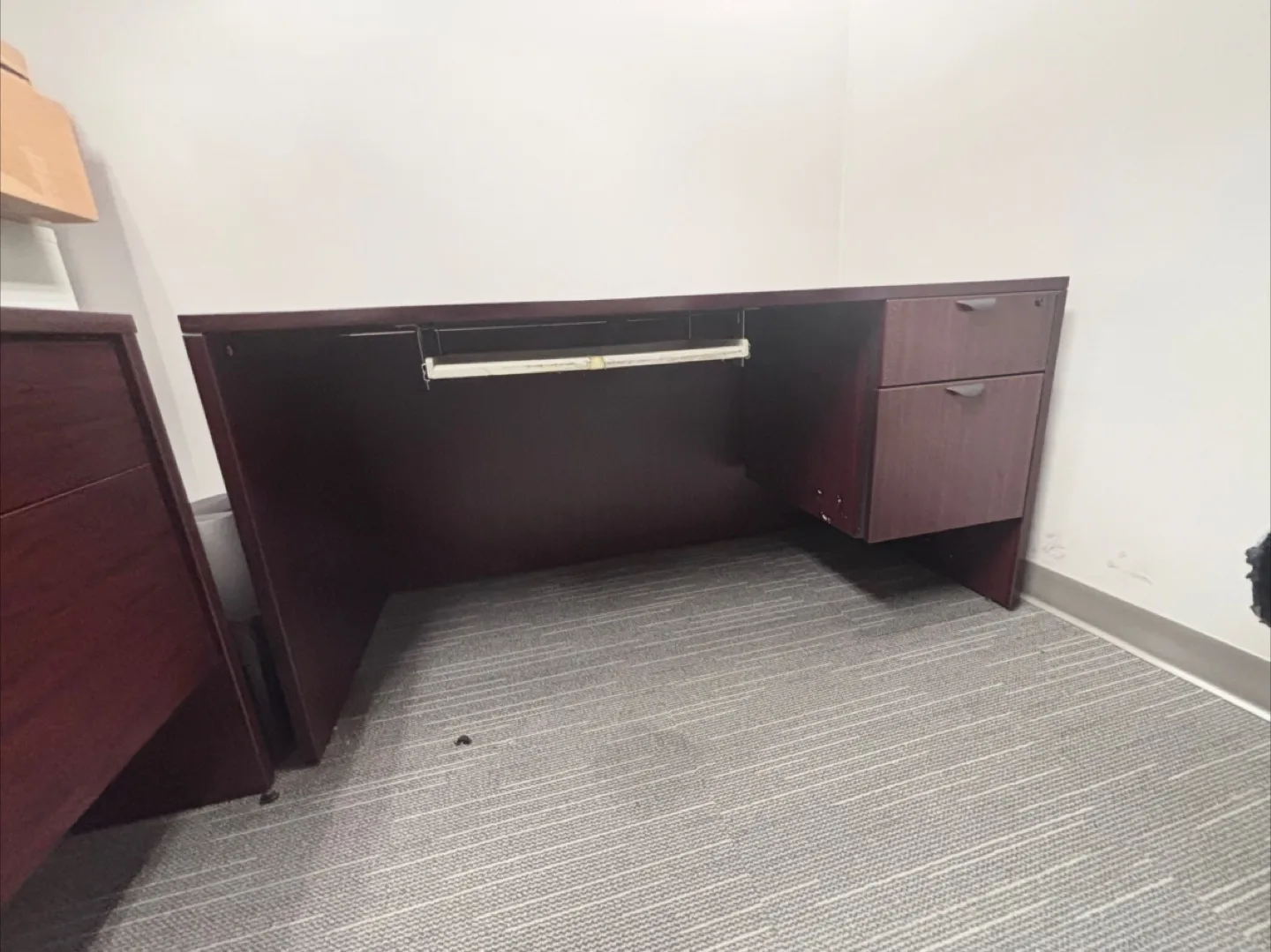 Office Desk - Dark Wood image indicator(2)