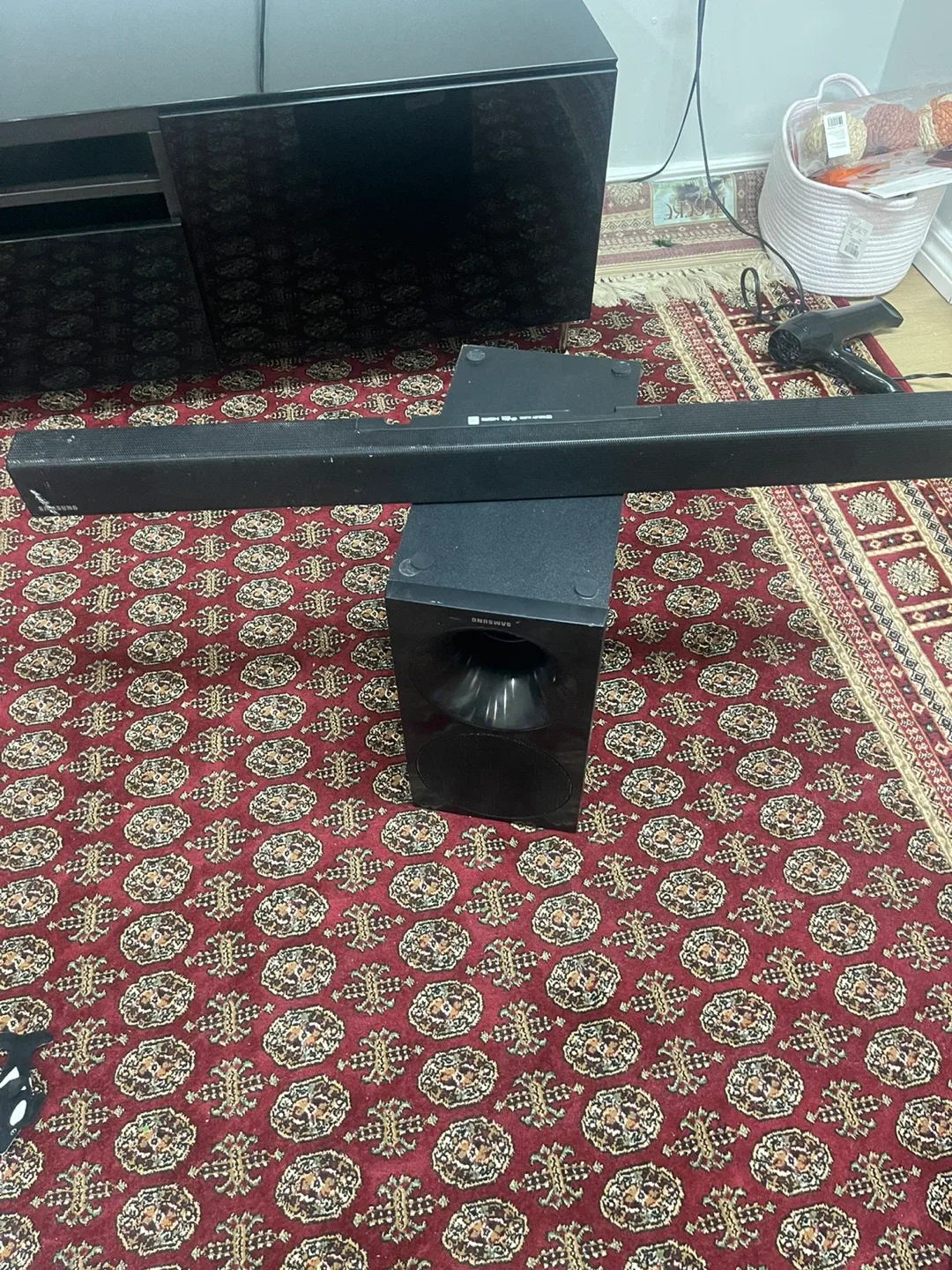 Samsung HW-M450/ZC Soundbar w/ Subwoofer thumbnail