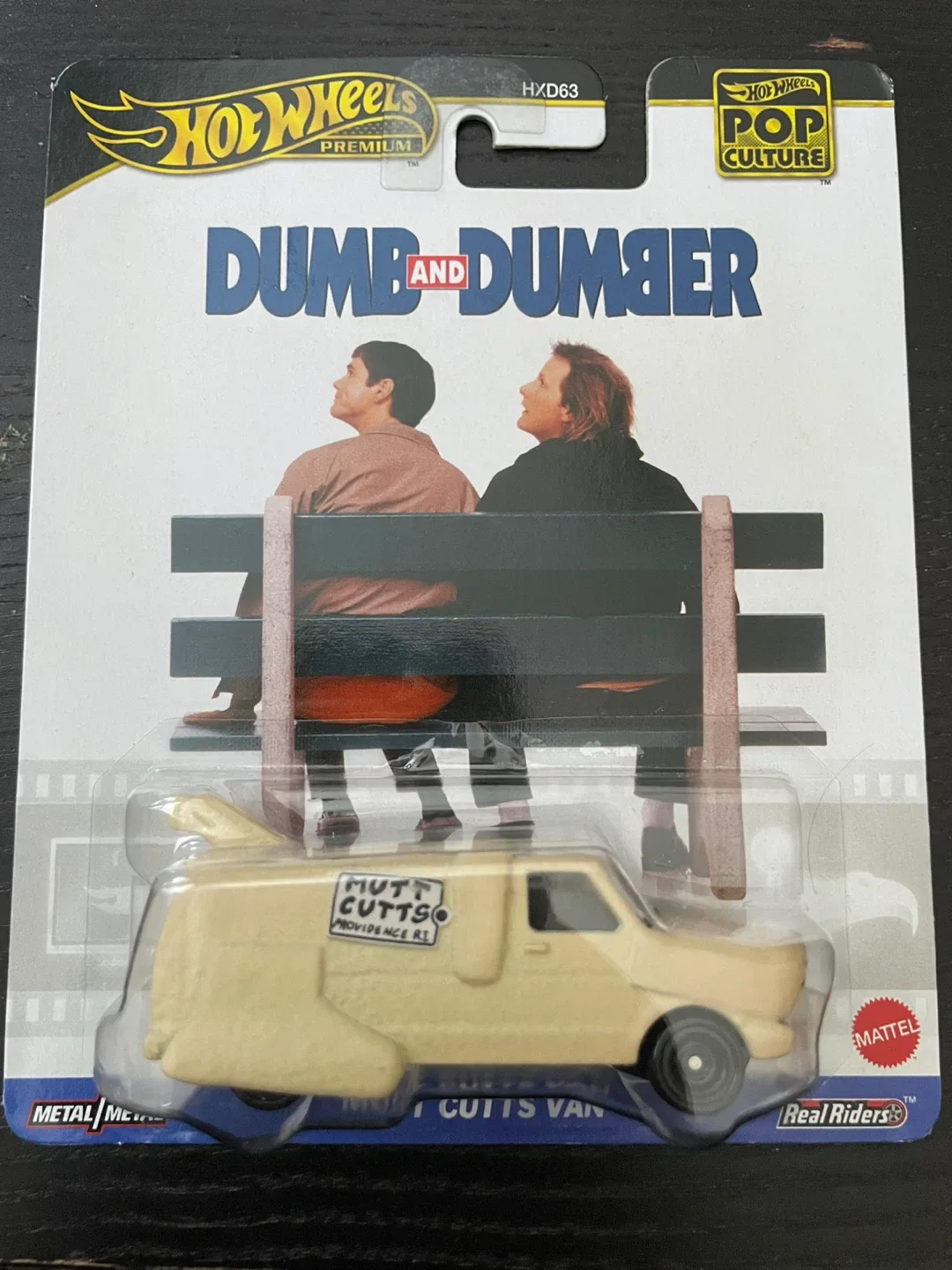 Hot Wheels Dumb and Dumber Mutt Cutts Van thumbnail