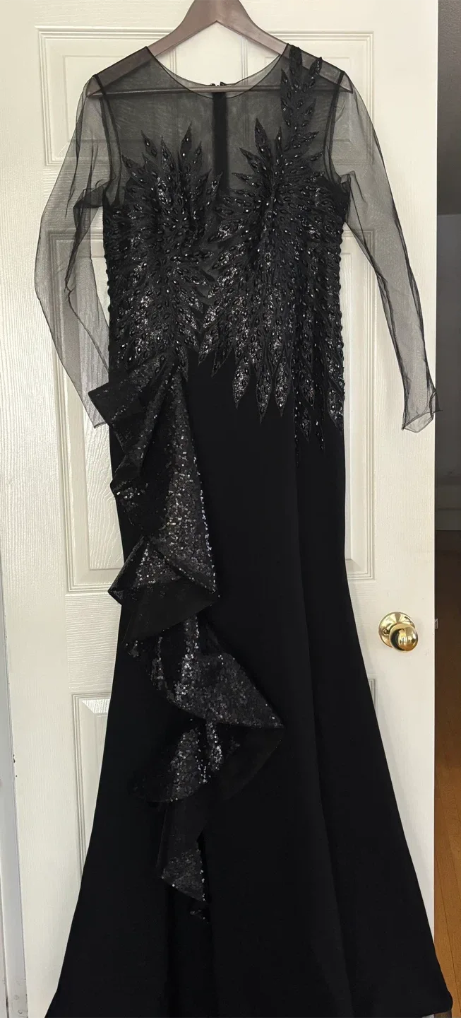 Black Formal Gown image indicator(2)