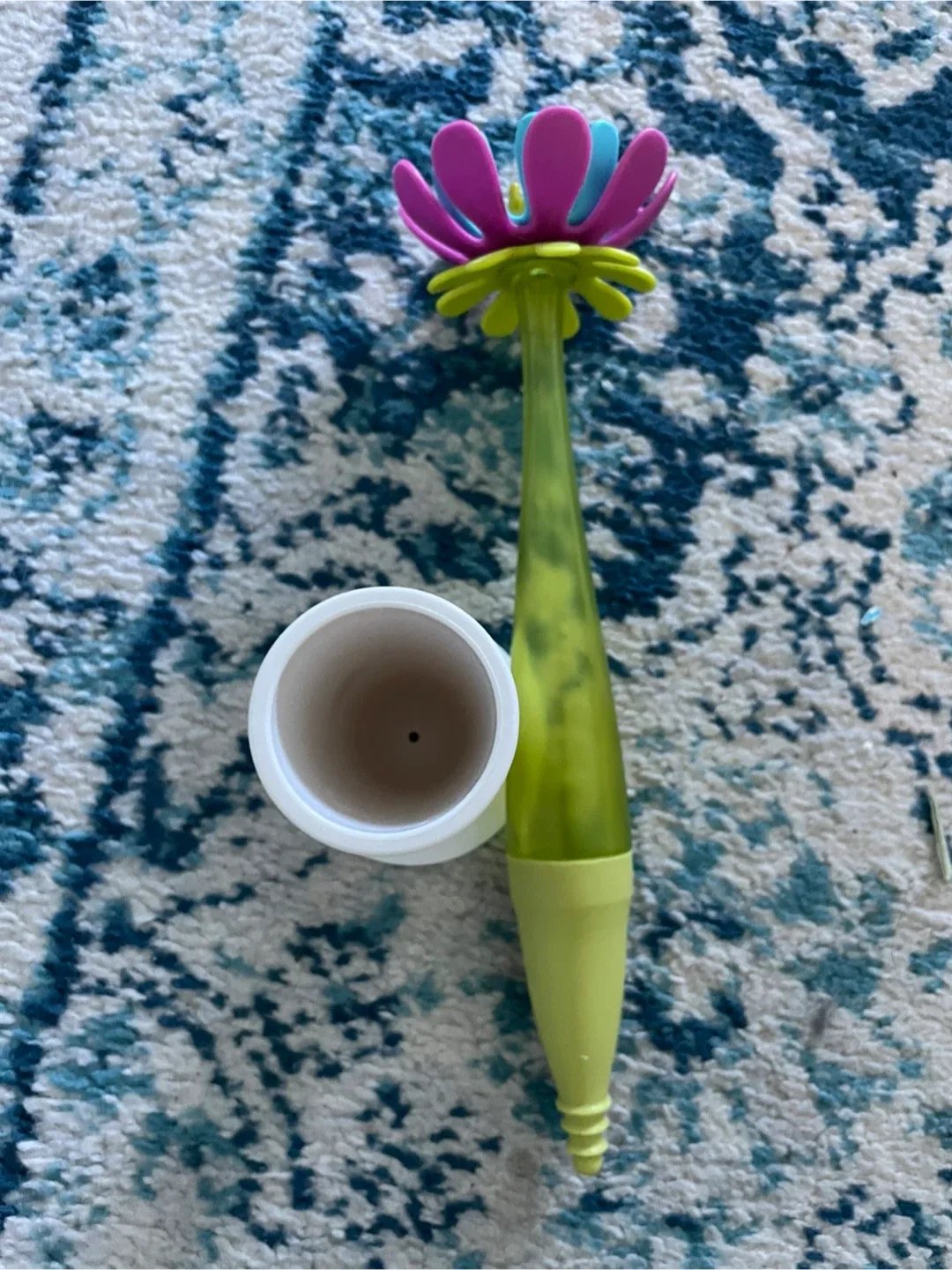 Boon Flower Brush and Holder 🥕 image indicator(2)