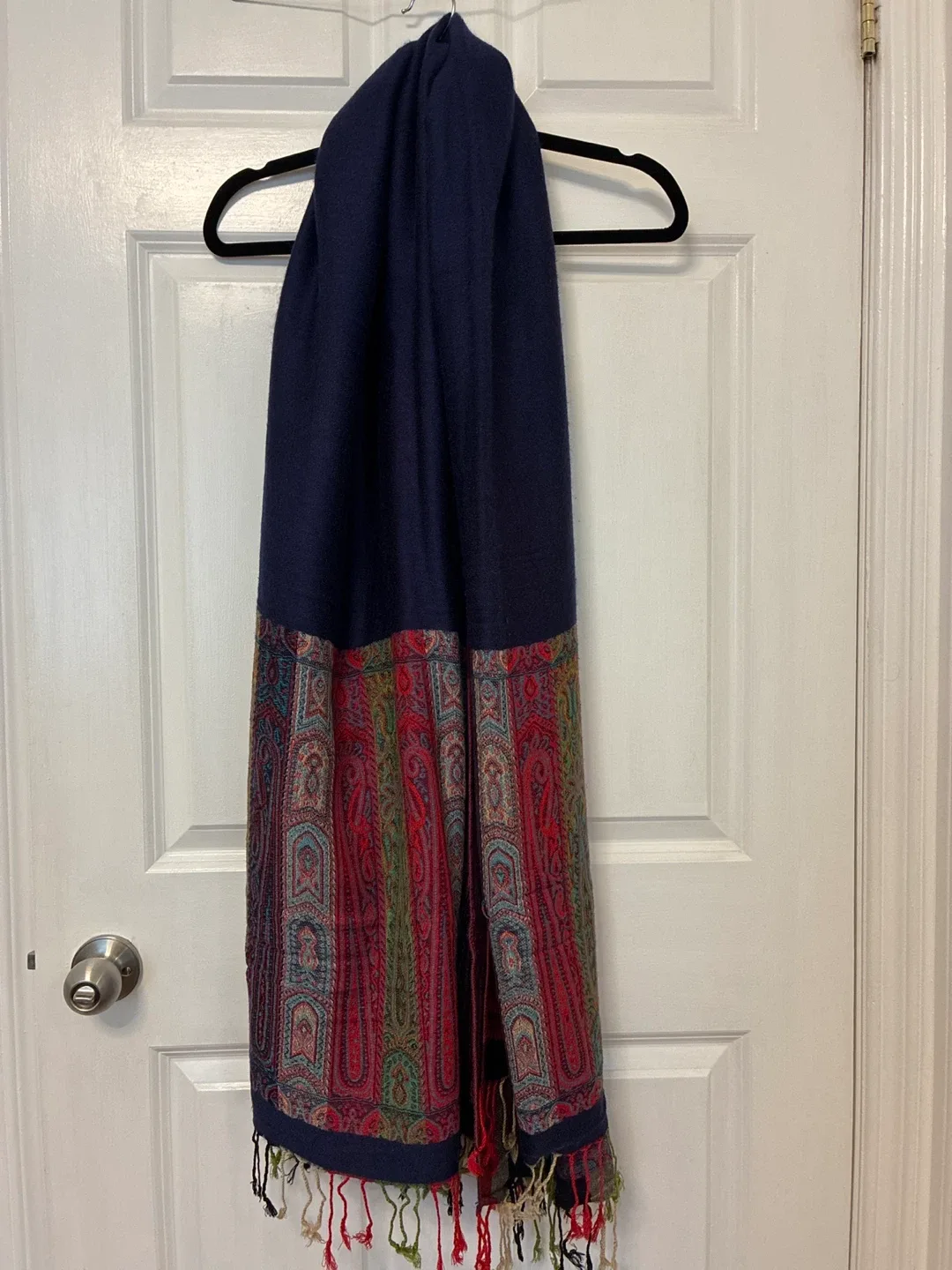 Paisley Pattern Scarf image indicator(2)