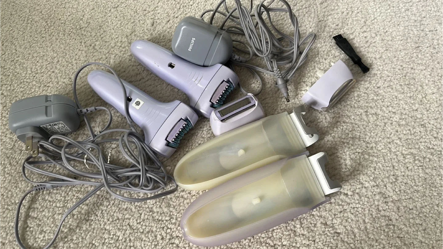 Philips Satinelle Ice Epilator with Accessories thumbnail