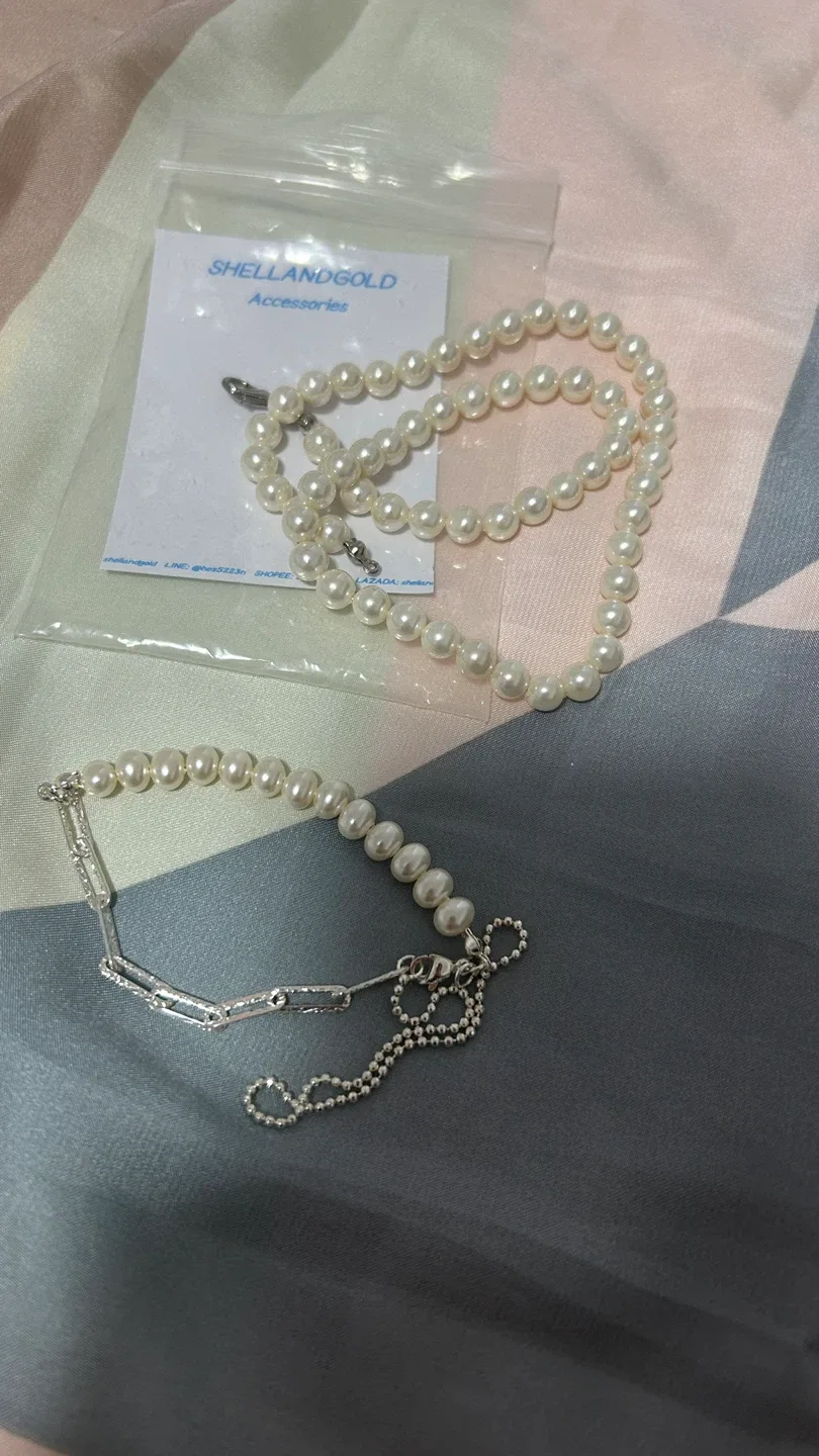 Shellandgold Pearl Necklace and Bracelet Set thumbnail
