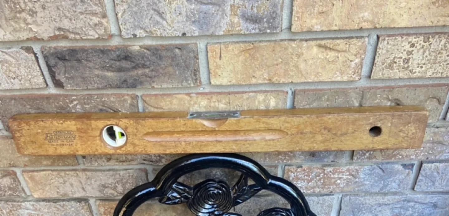 Vintage Stanley Handyman Level - 24 inch image indicator(2)