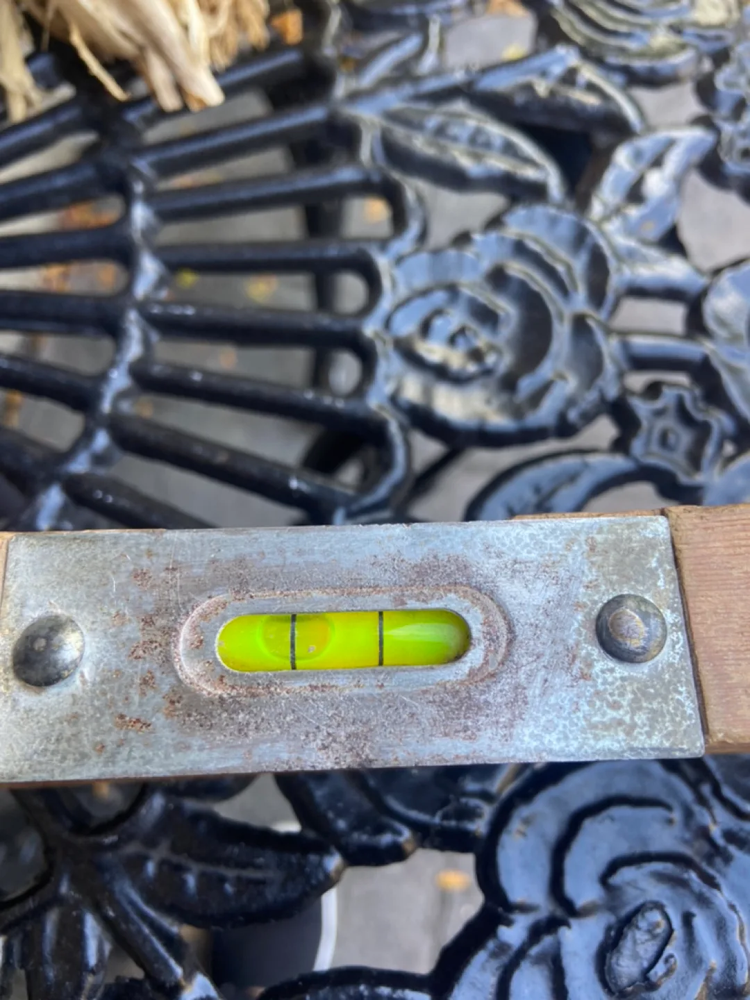 Vintage Stanley Handyman Level - 24 inch image indicator(6)