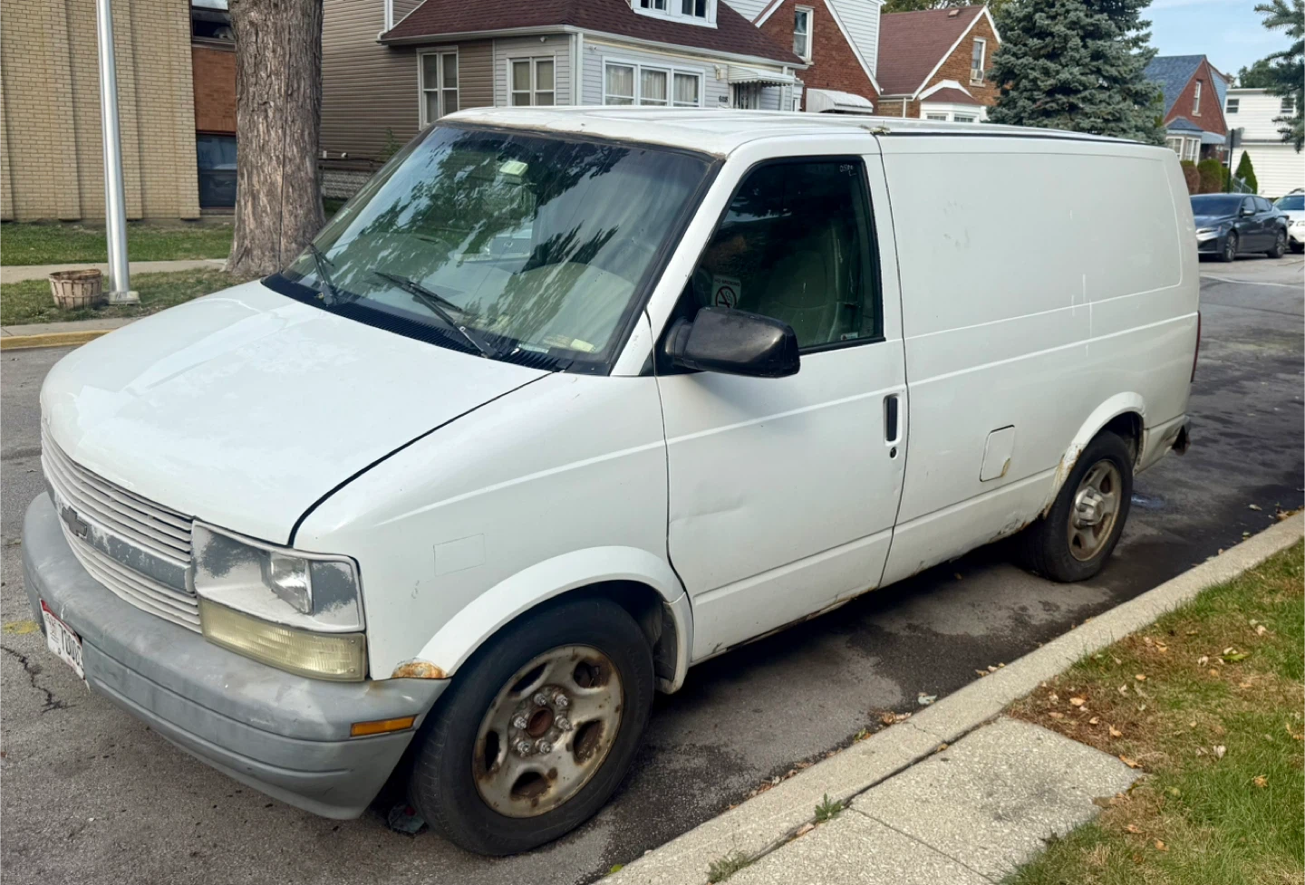 Chevrolet Astro Van - photo 3