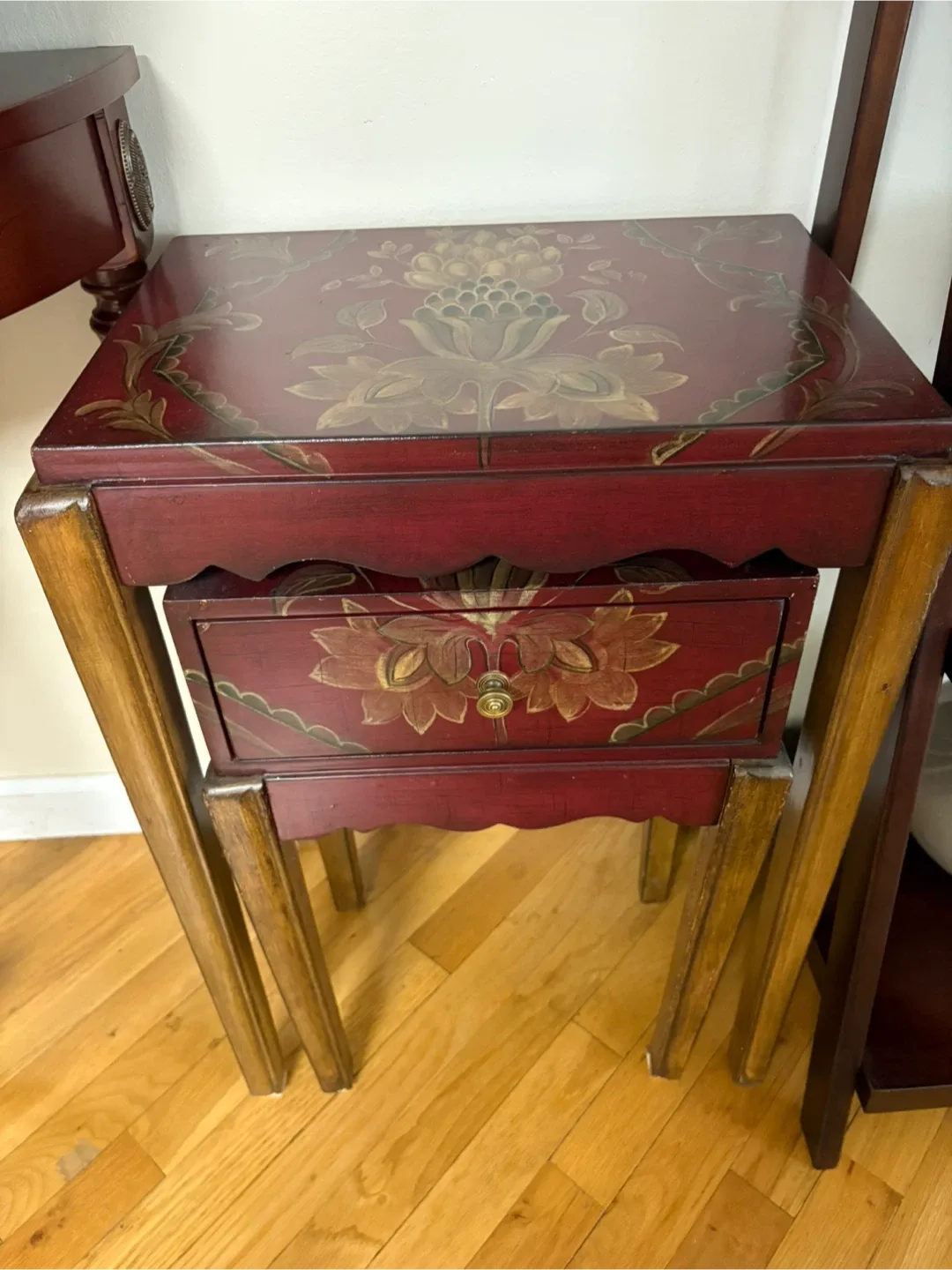 🥕Floral Painted Accent Table set image indicator(3)