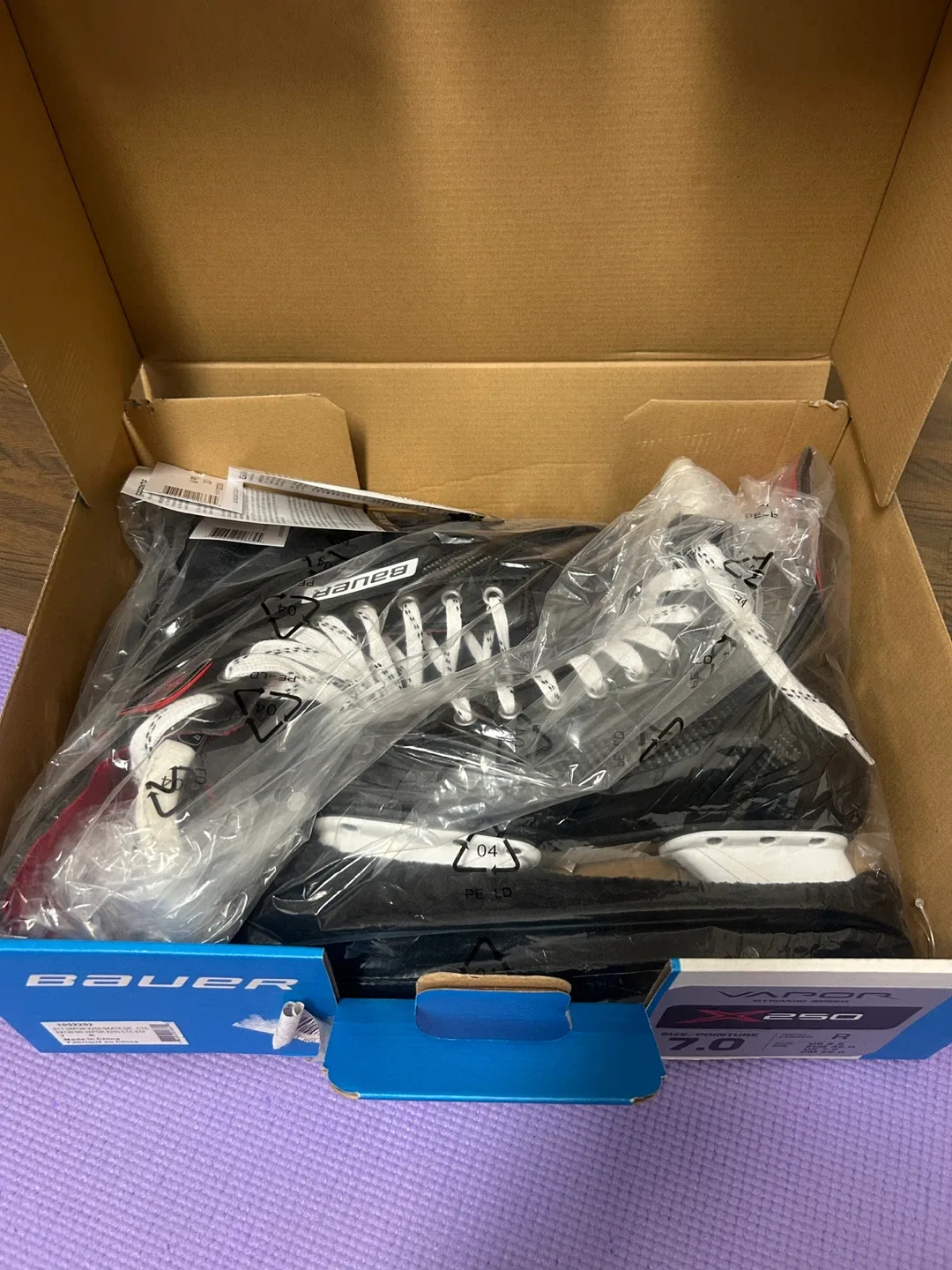 Bauer Vapor X250 Ice Skates - Size 7.0 image indicator(2)