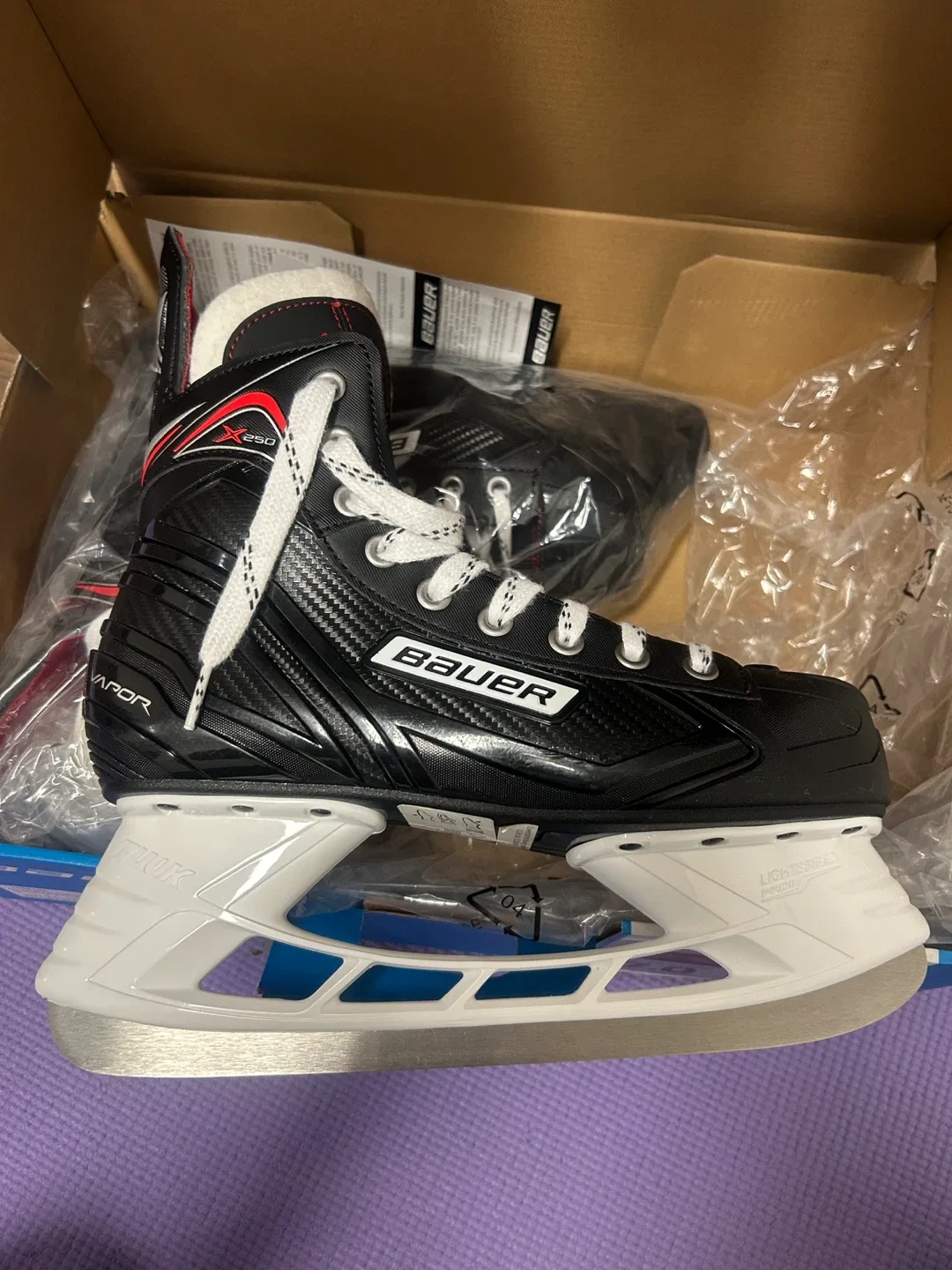 Bauer Vapor X250 Ice Skates - Size 7.0 image indicator(5)