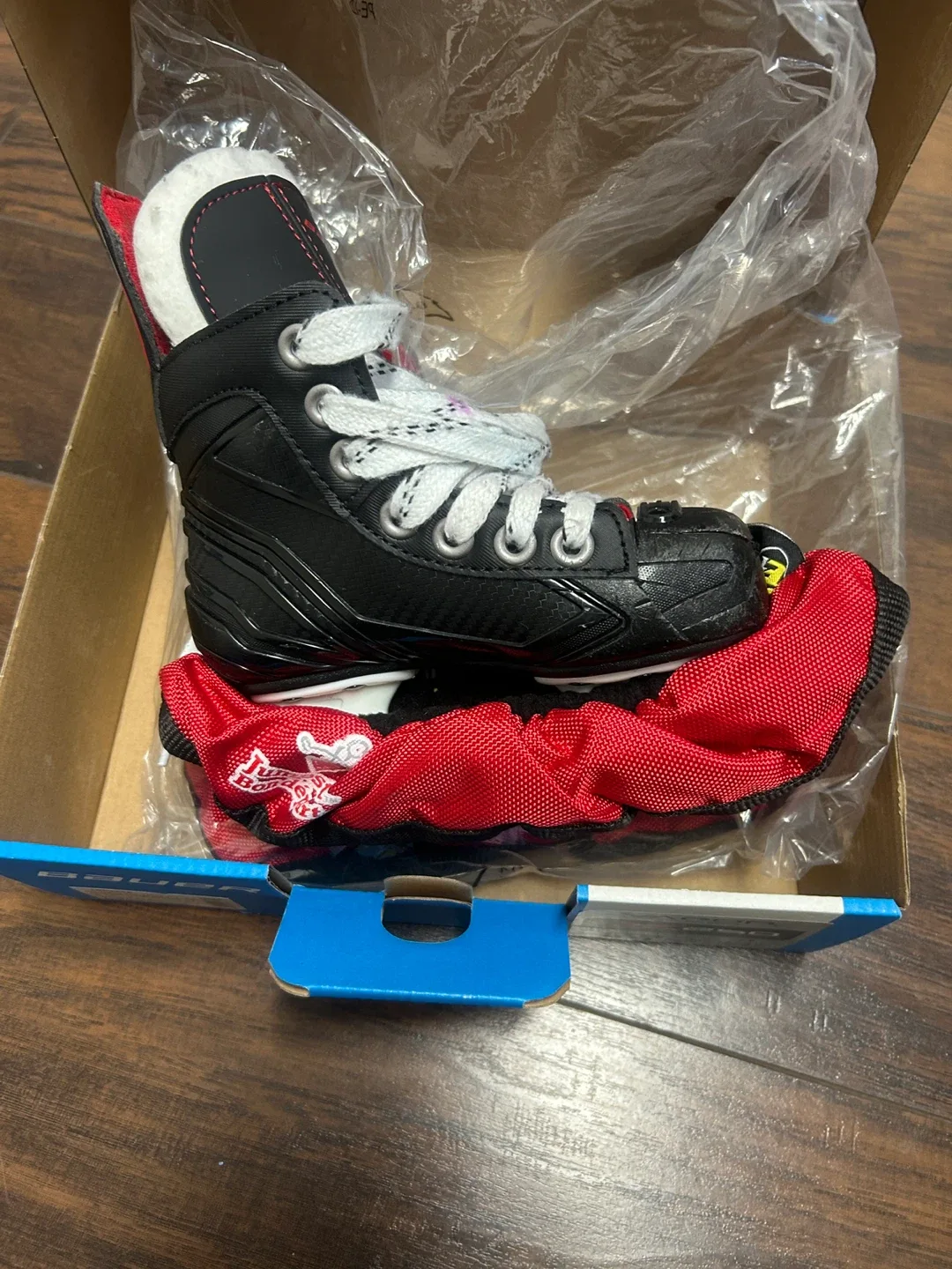 Bauer Vapor X250 Youth Hockey Skates - Size YTH 8.0 image indicator(5)
