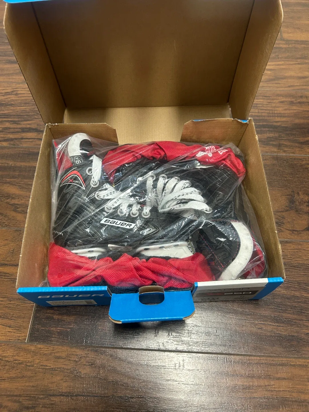 Bauer Vapor X250 Youth Hockey Skates - Size YTH 8.0 image indicator(2)