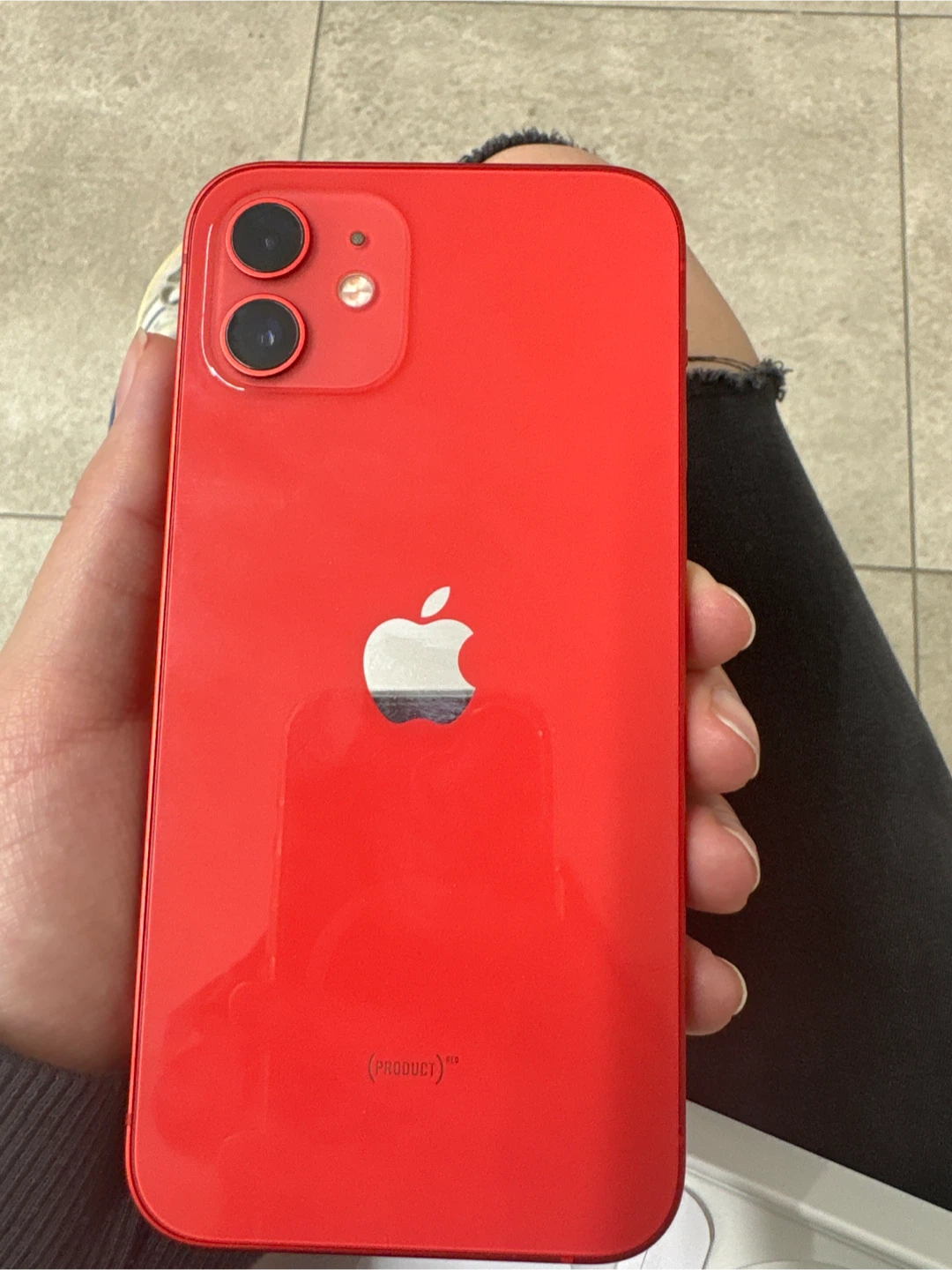 iPhone 12 (PRODUCT)RED - photo 2