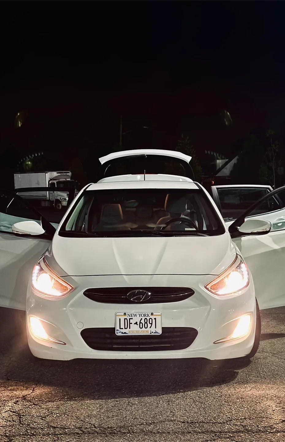 2015 Hyundai Accent Hatchback image indicator(8)