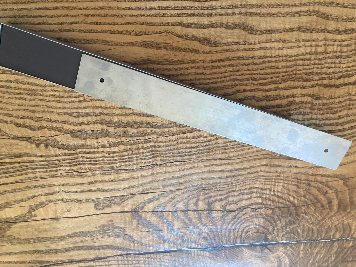 Magnetic knife holder image indicator(2)