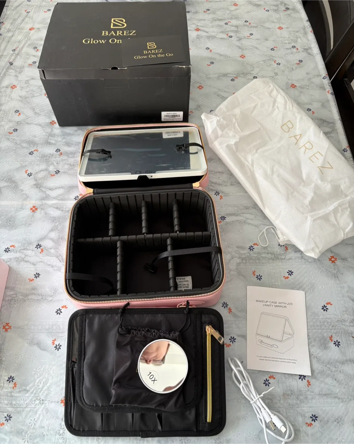 BAREZ LED Makeup Case – Pink image indicator(2)