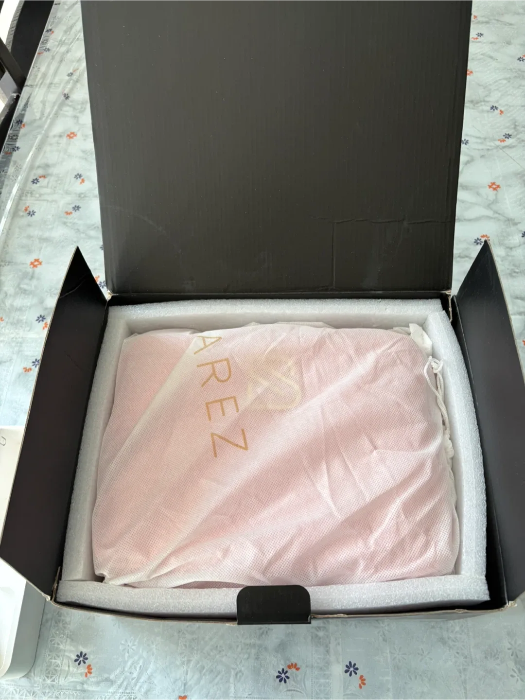 BAREZ LED Makeup Case – Pink image indicator(9)