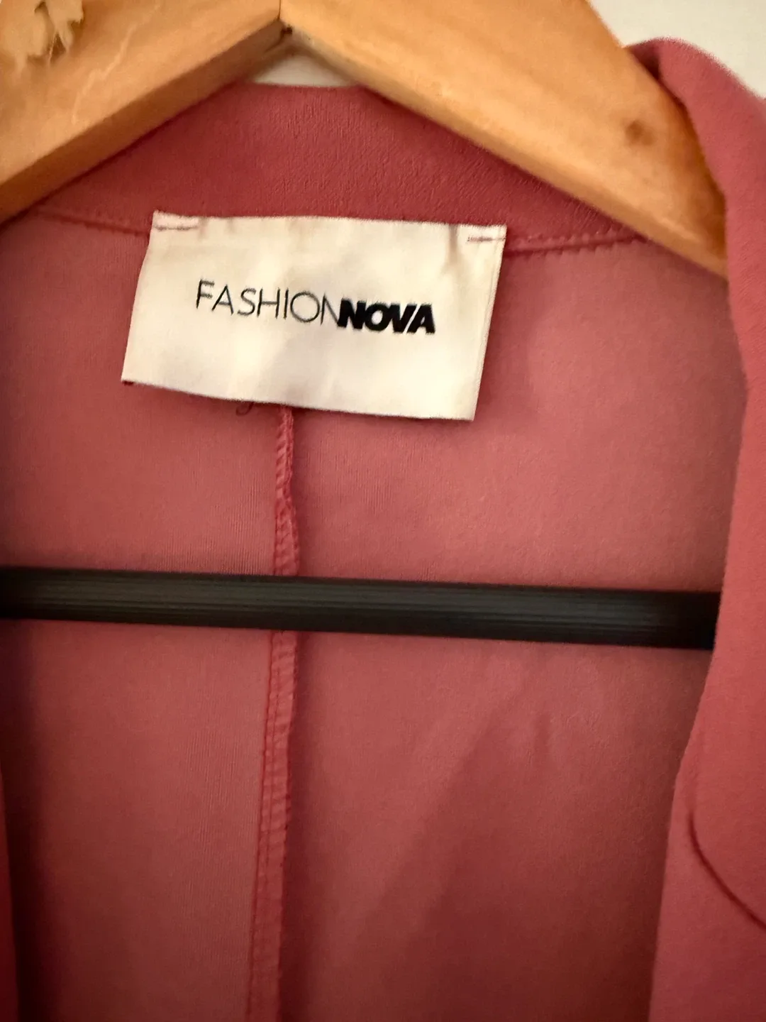Fashion Nova Pink Blazer image indicator(2)
