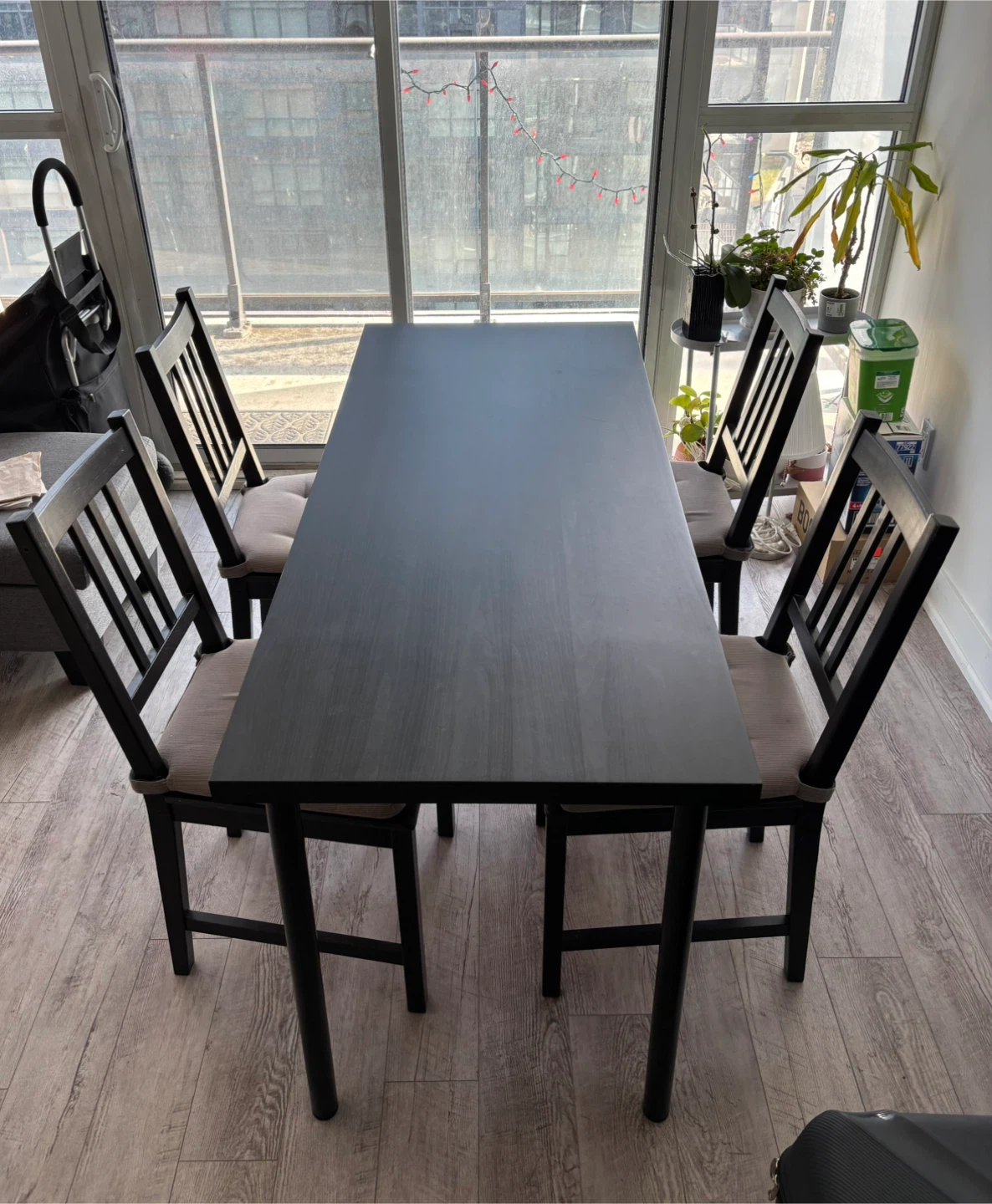 IKEA Dining Table/Chairs/4 Seat Cushions/Tablecloth - photo 4