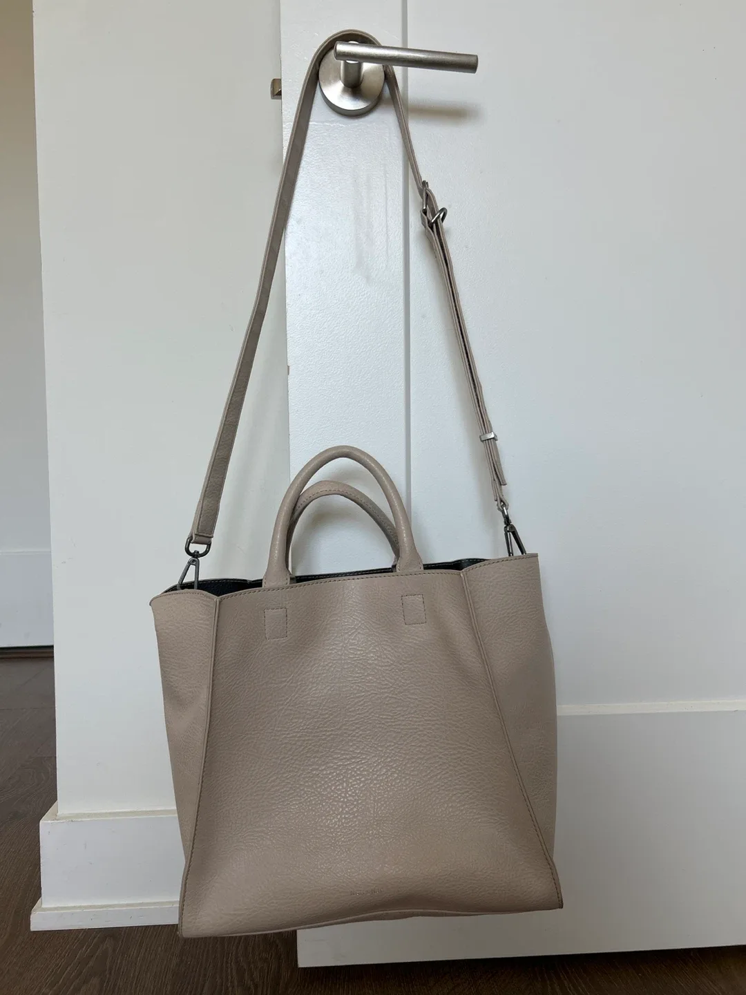 Matt & Nat Beige Tote Bag image indicator(3)