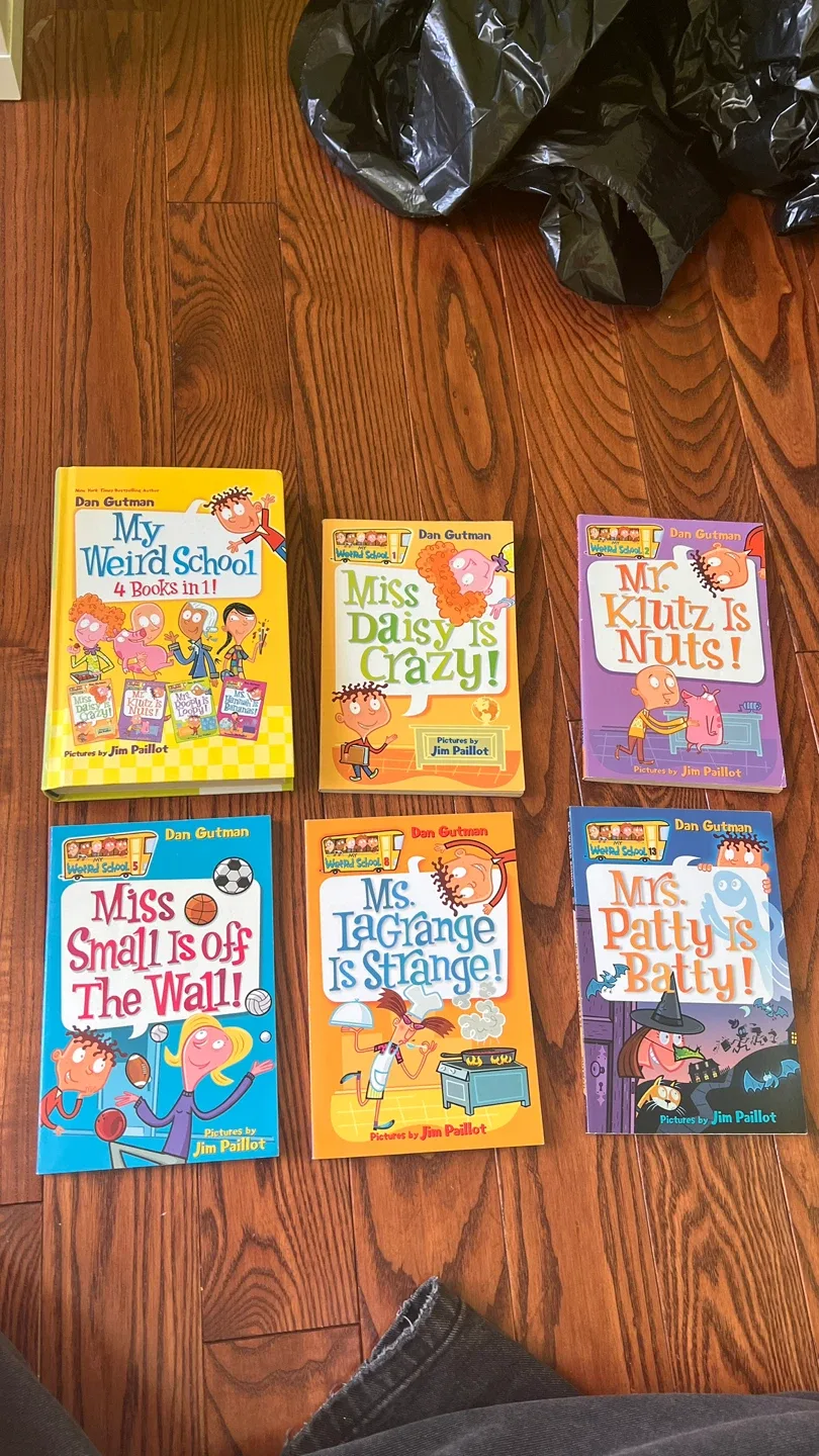 Children’s Chapter Books image indicator(2)