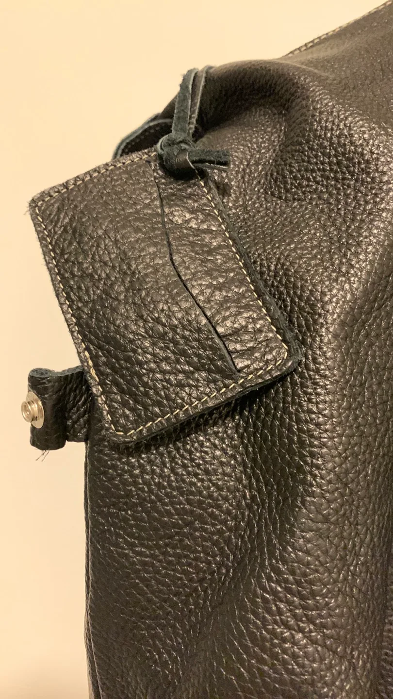 Roots Black Leather Tote Bag image indicator(5)