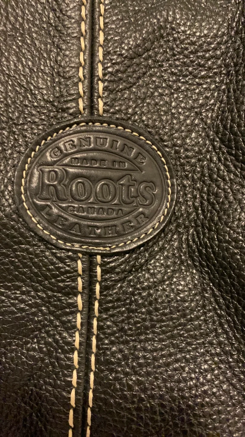 Roots Black Leather Tote Bag image indicator(2)